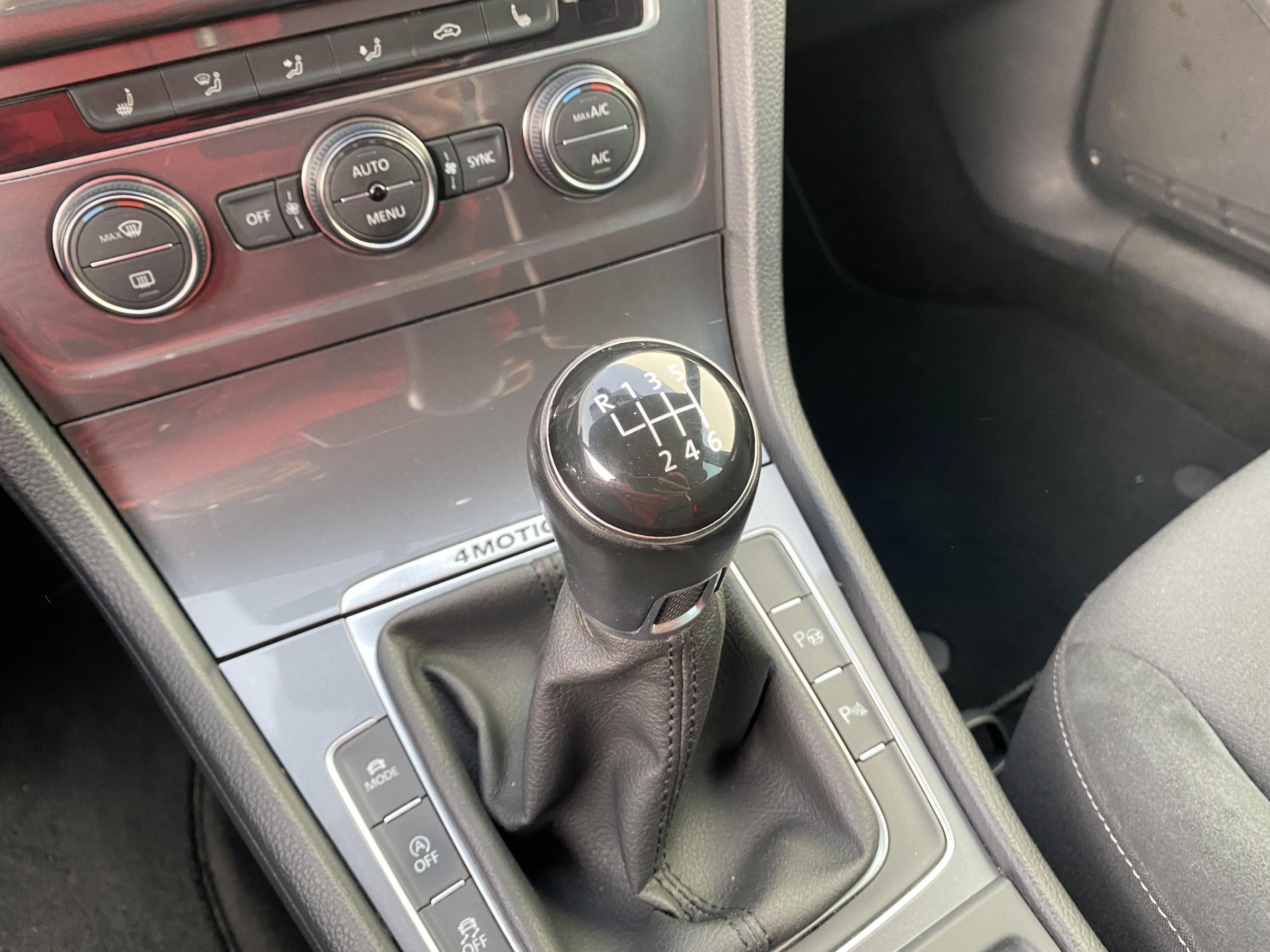 Volkswagen Golf, 2015 - pohled č. 16