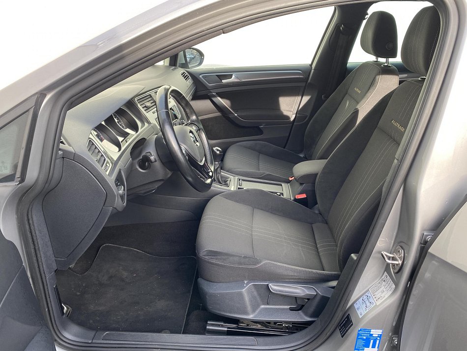 Volkswagen Golf 2.0 TDi Alltrack 4x4