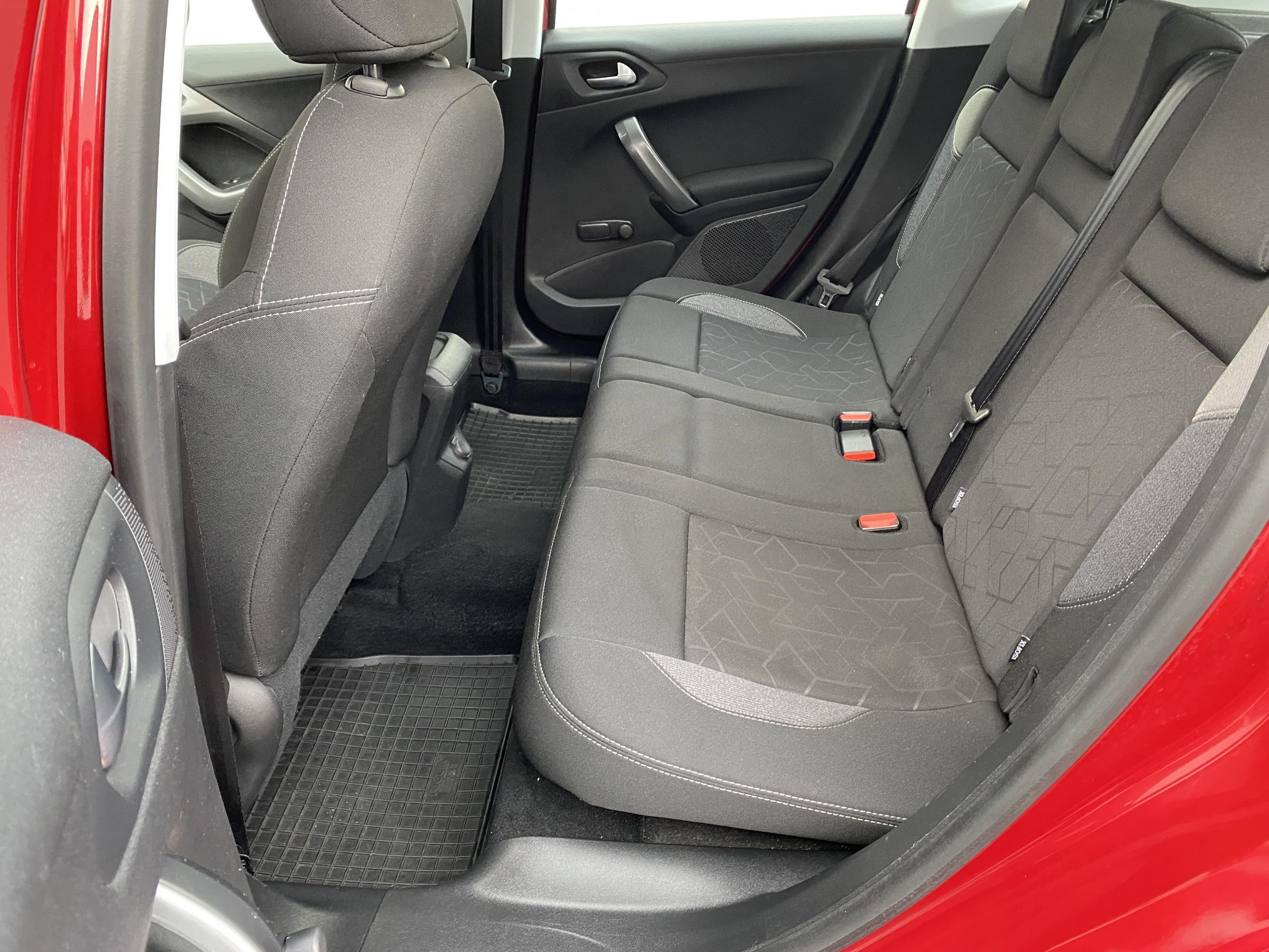 Peugeot 2008, 2017 - pohled č. 10