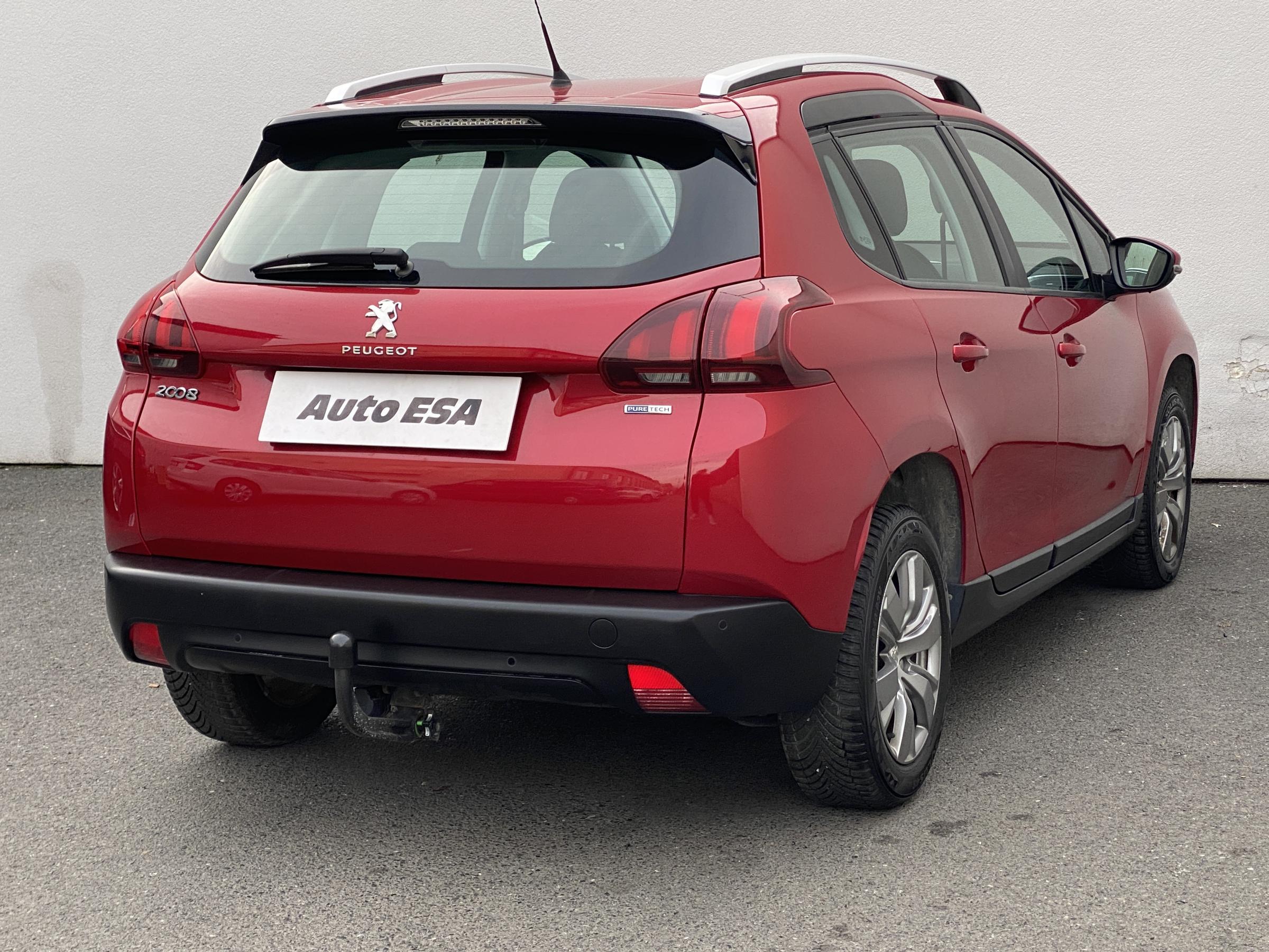 Peugeot 2008, 2017 - pohled č. 4