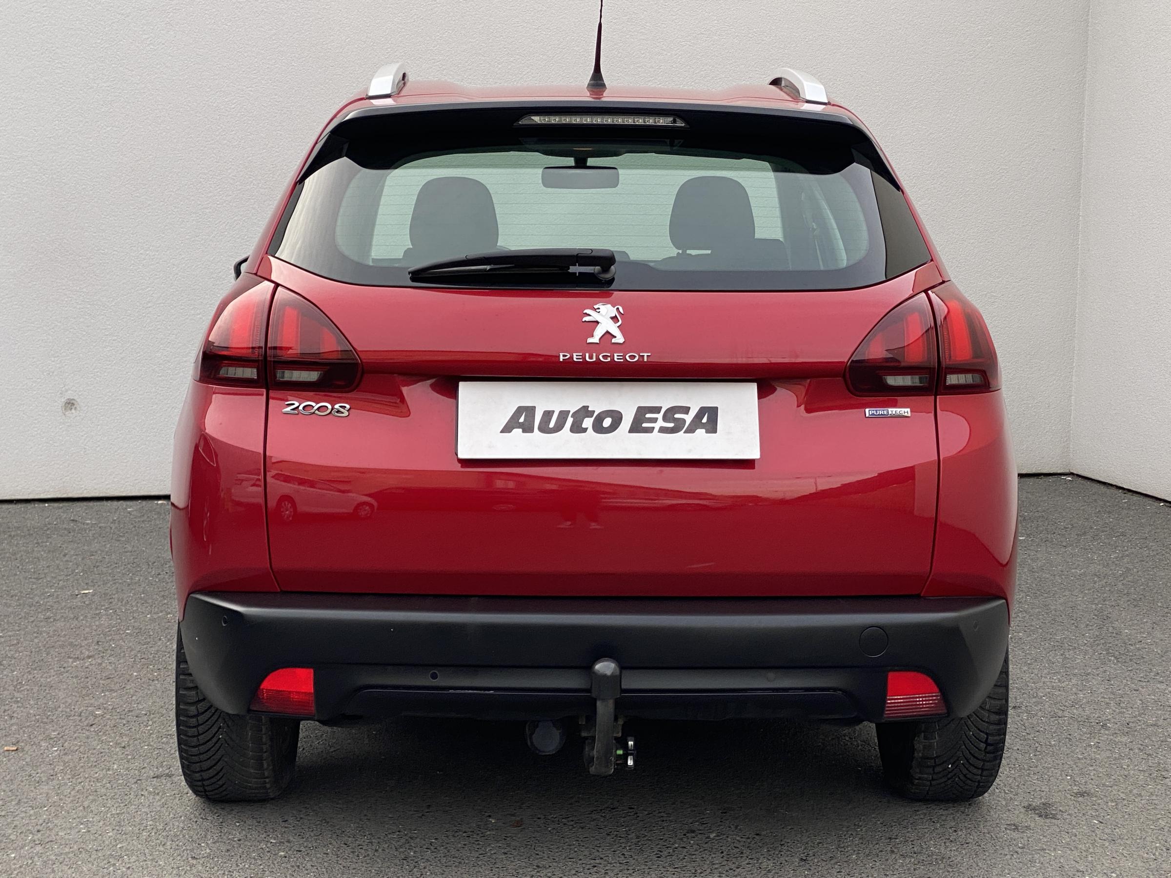 Peugeot 2008, 2017 - pohled č. 5