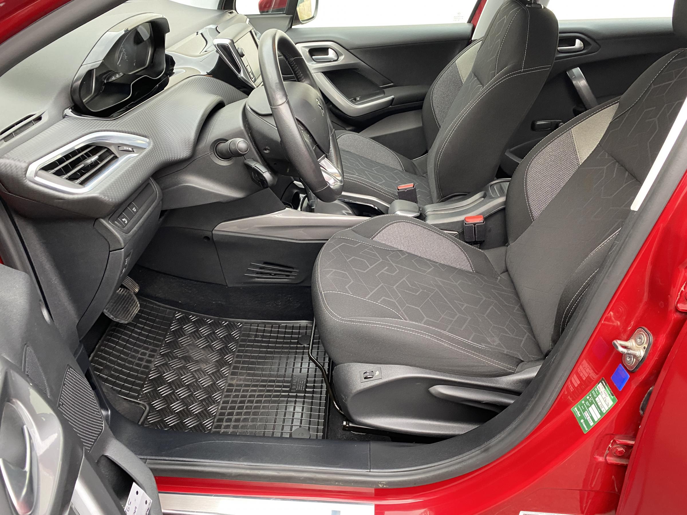 Peugeot 2008, 2017 - pohled č. 9