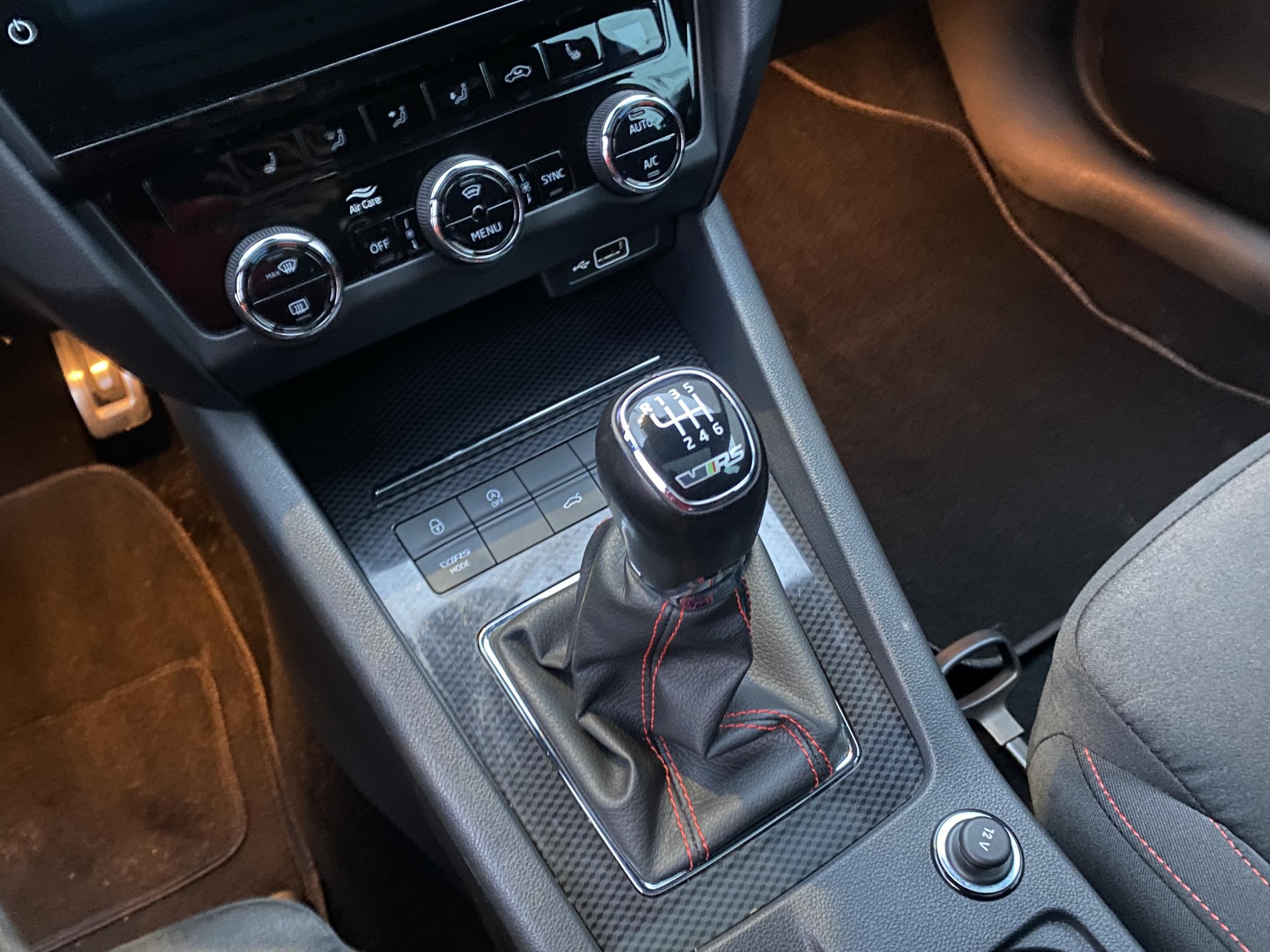 Škoda Octavia III, 2019 - pohled č. 16