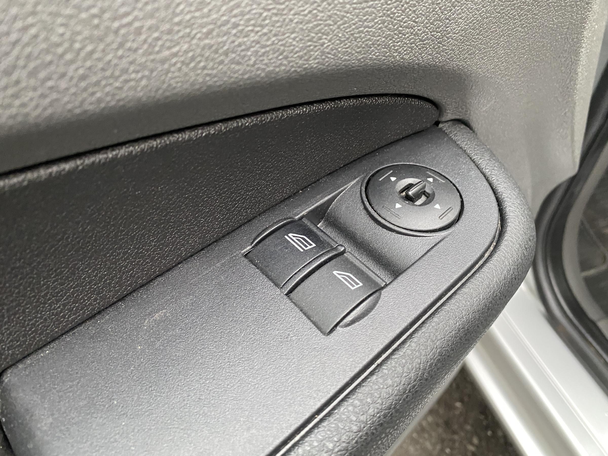 Ford Focus, 2007 - pohled č. 13