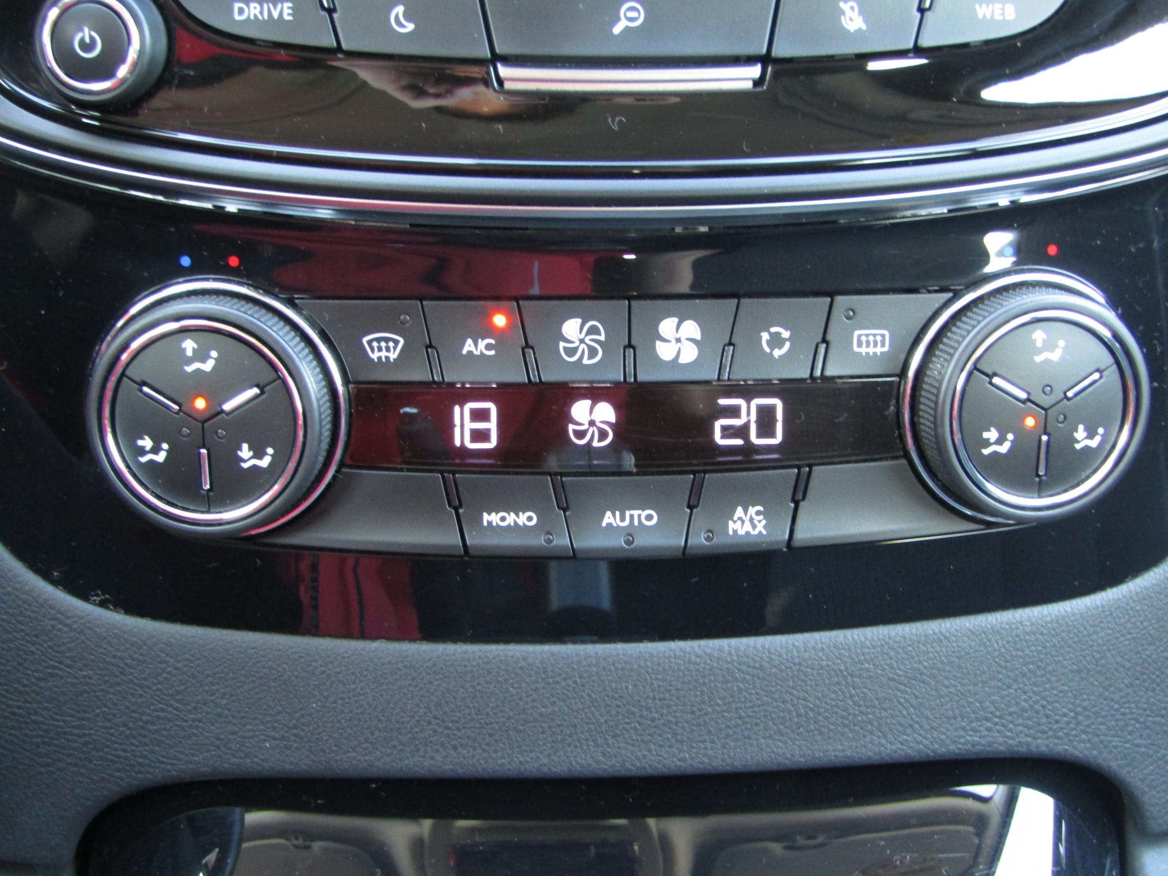 Peugeot 508, 2016 - pohled č. 14