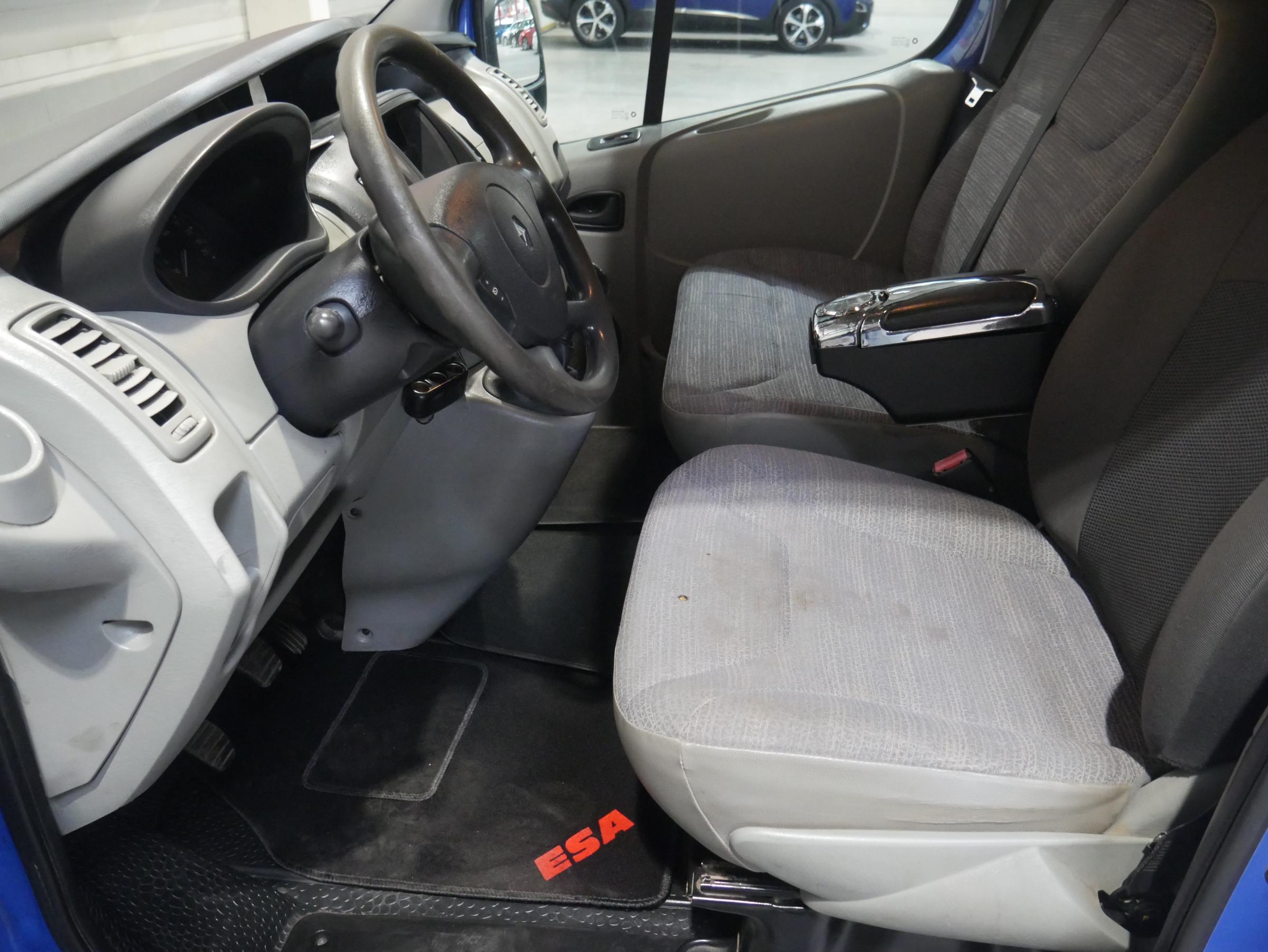 Renault Trafic, 2012 - pohled č. 10