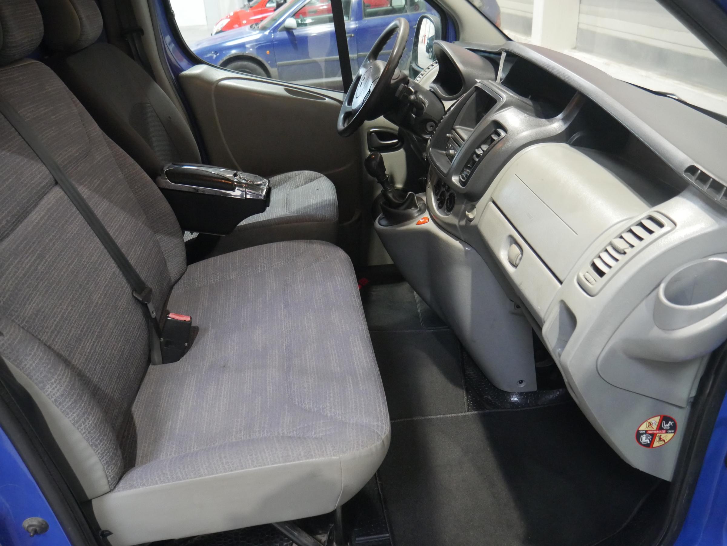 Renault Trafic, 2012 - pohled č. 11