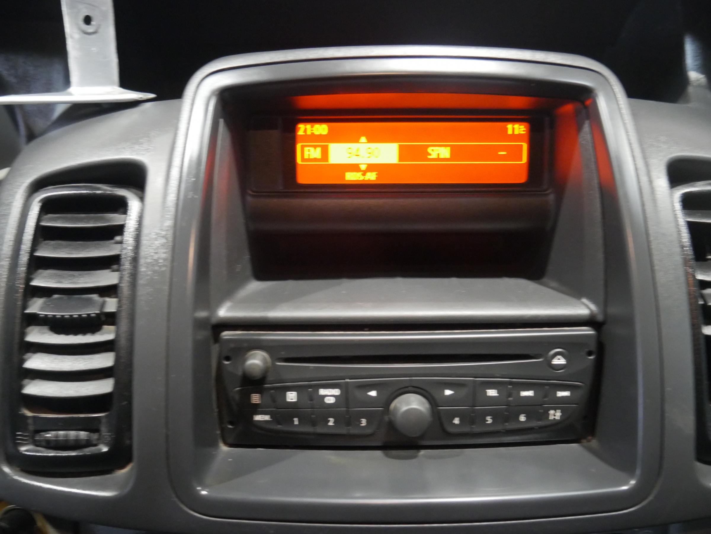 Renault Trafic, 2012 - pohled č. 14