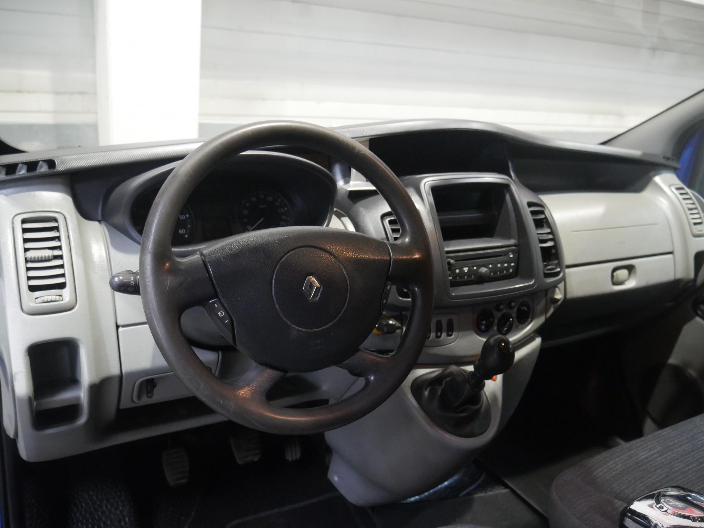 Renault Trafic, 2012 - pohled č. 9