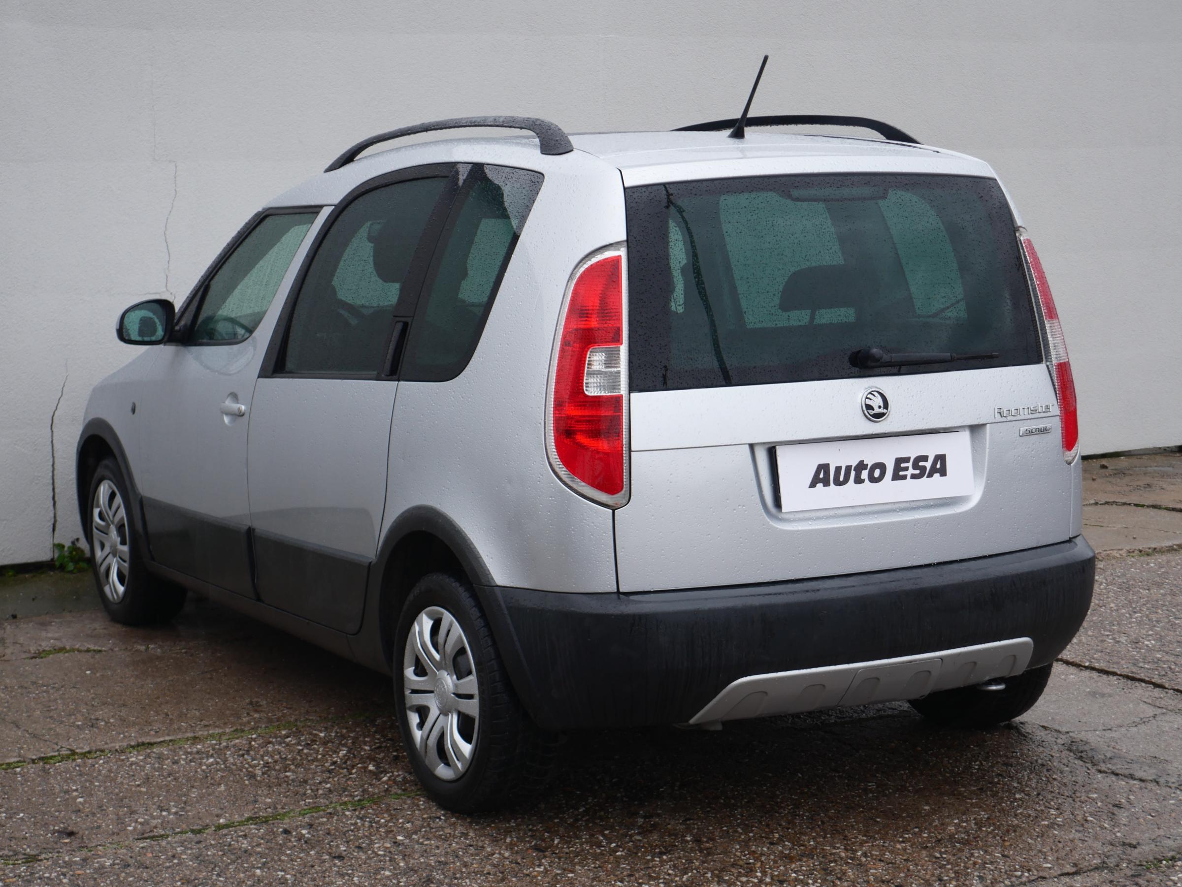 Škoda Roomster, 2011 - pohled č. 4