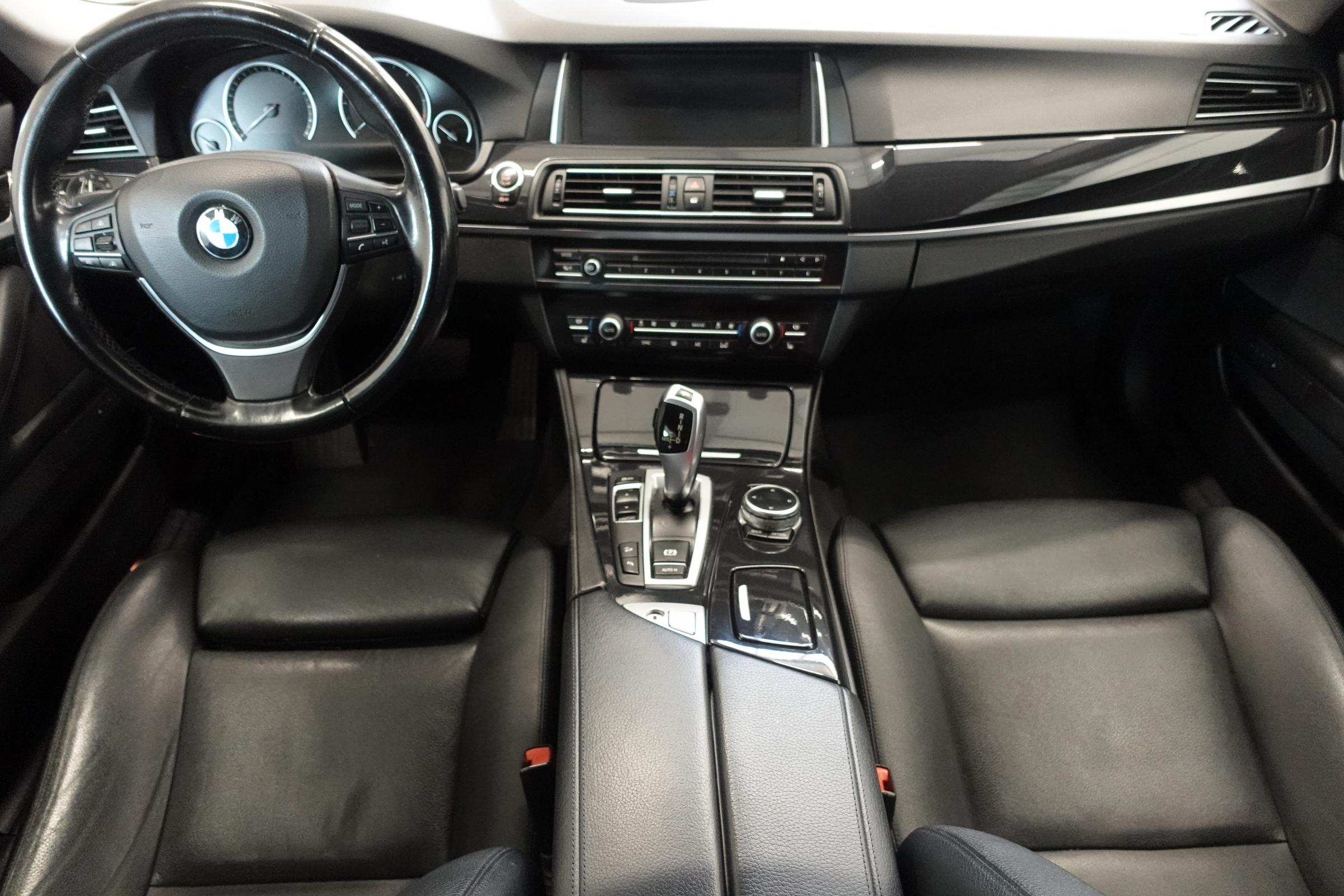 BMW Řada 5, 2014 - pohled č. 8