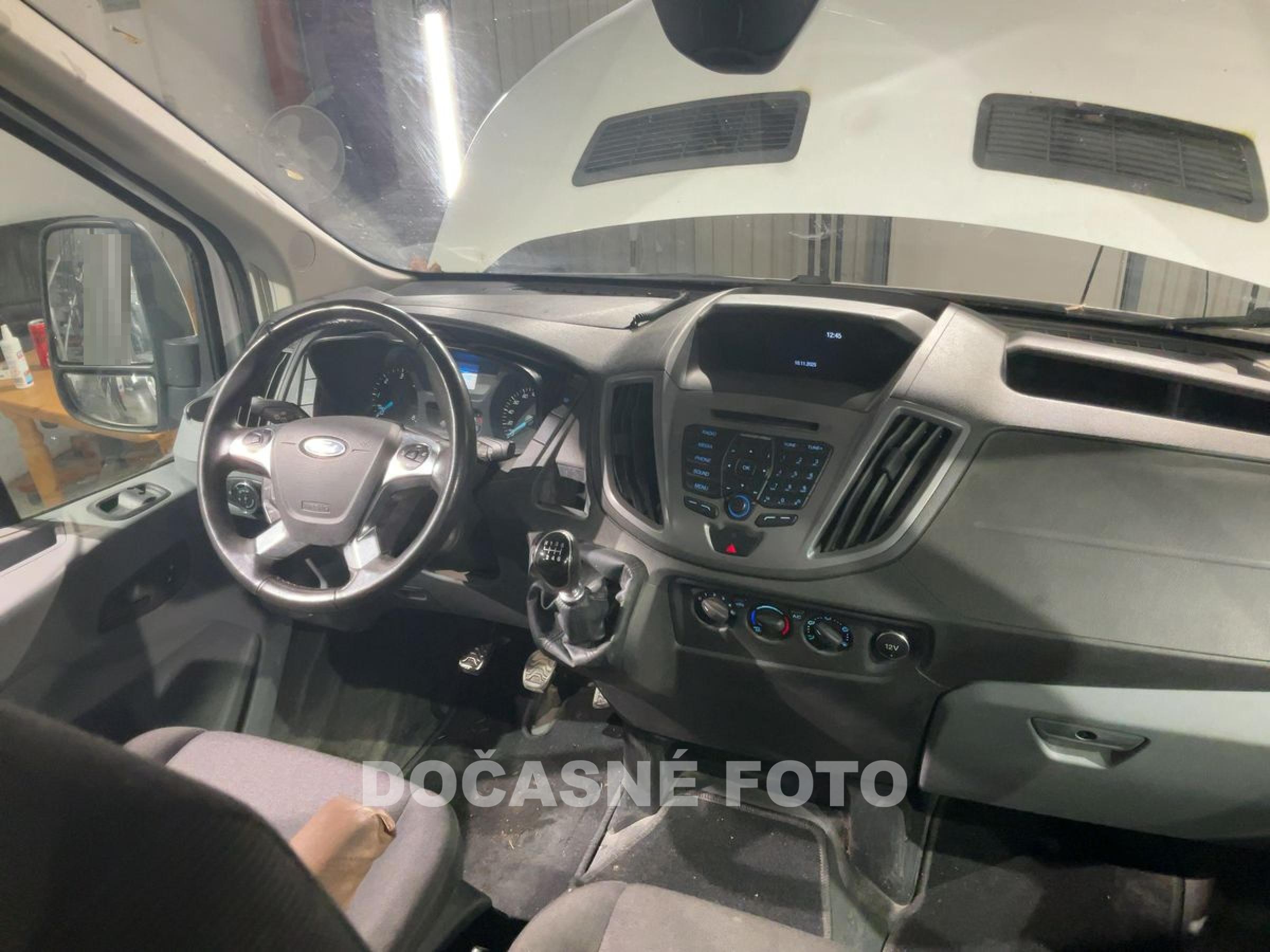 Ford Transit, 2019 - pohled č. 6