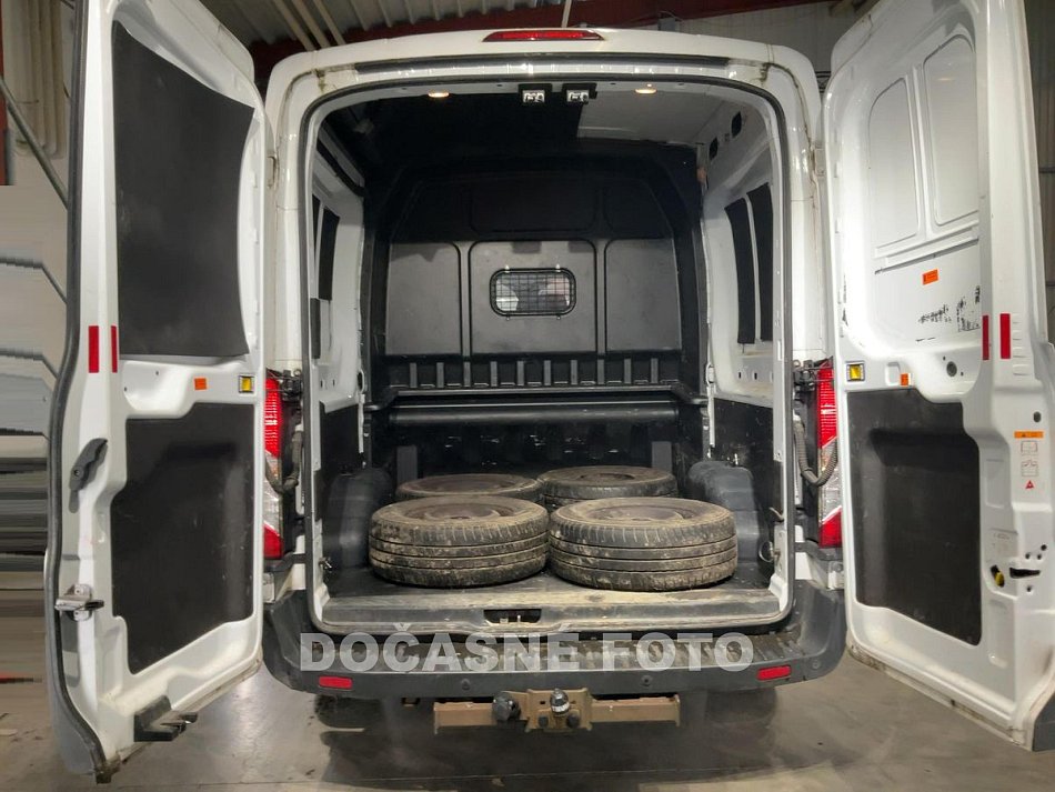 Ford Transit 2.0TDCi Trend L2H2 6míst