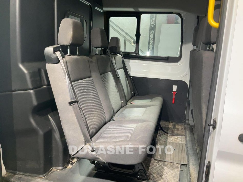 Ford Transit 2.0TDCi Trend L2H2 6míst