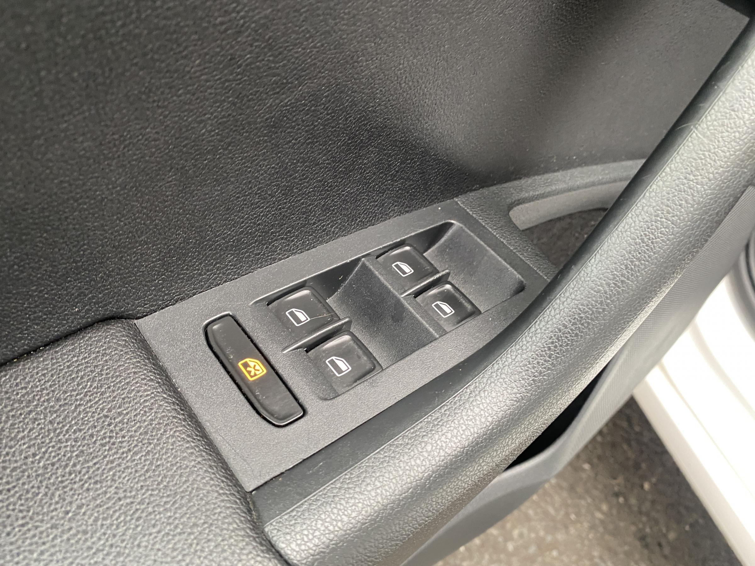 Škoda Octavia III, 2013 - pohled č. 13