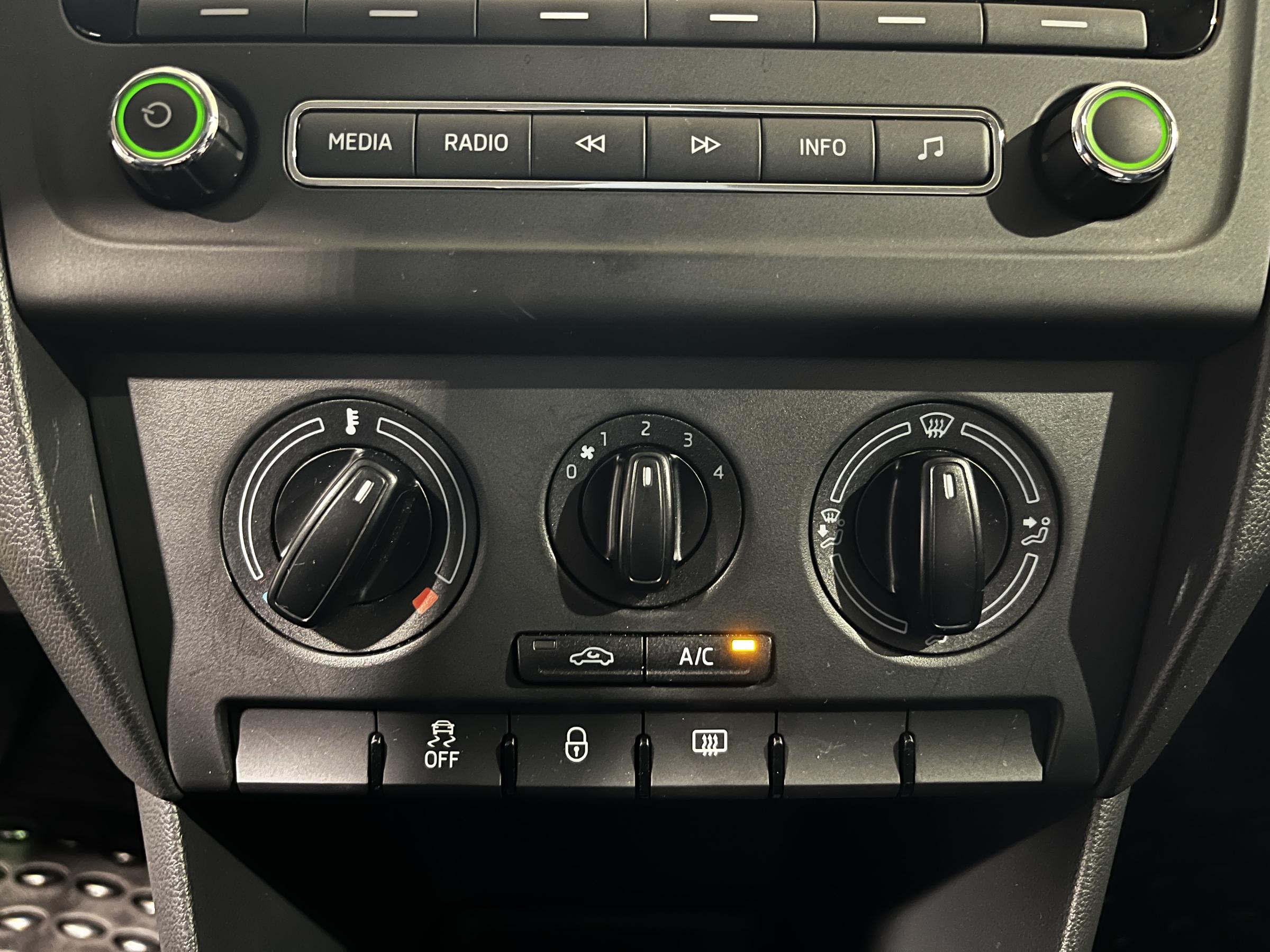 Škoda Rapid, 2015 - pohled č. 13