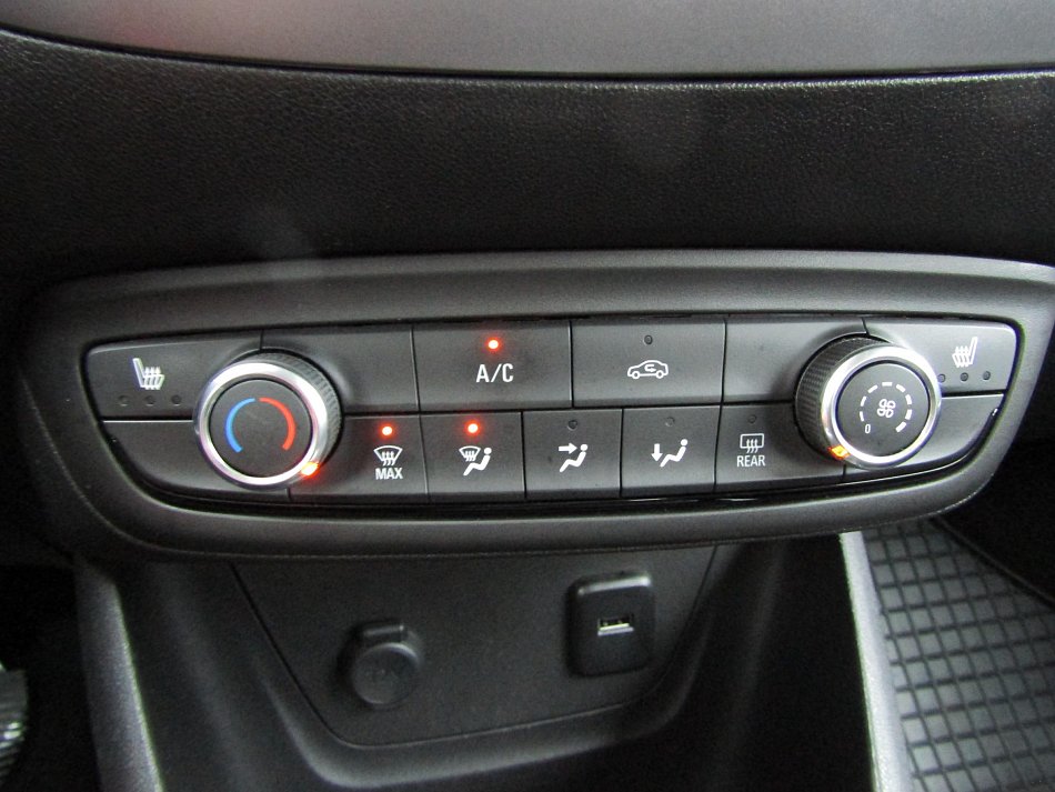 Opel Crossland X 1.2i 