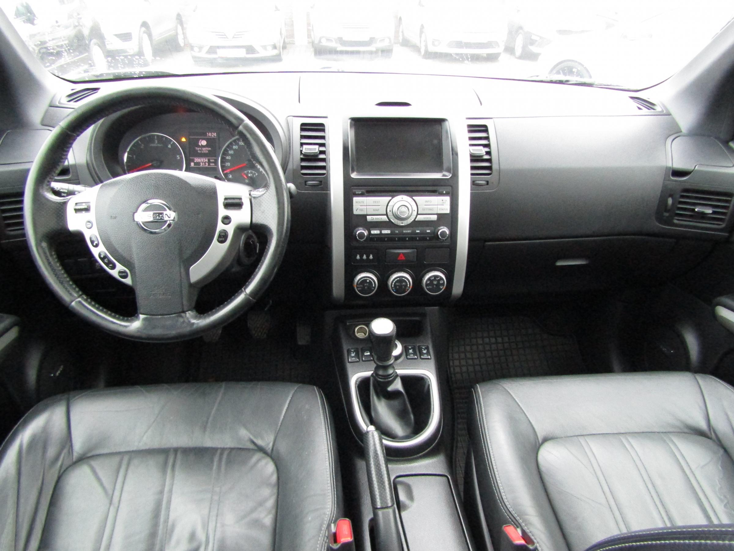 Nissan X-Trail, 2012 - pohled č. 8