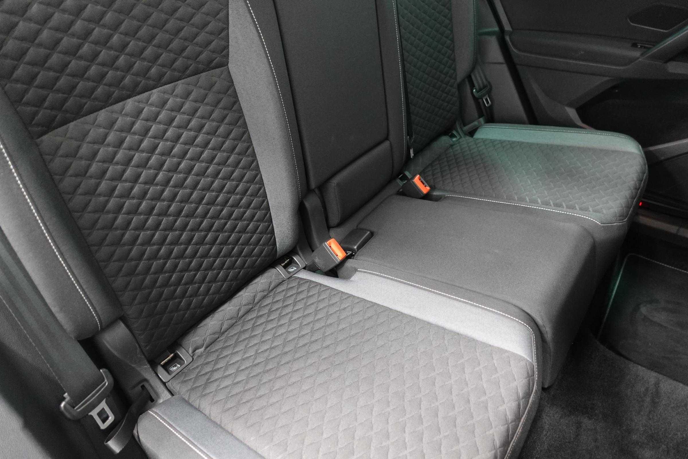 Volkswagen Tiguan, 2018 - pohled č. 12