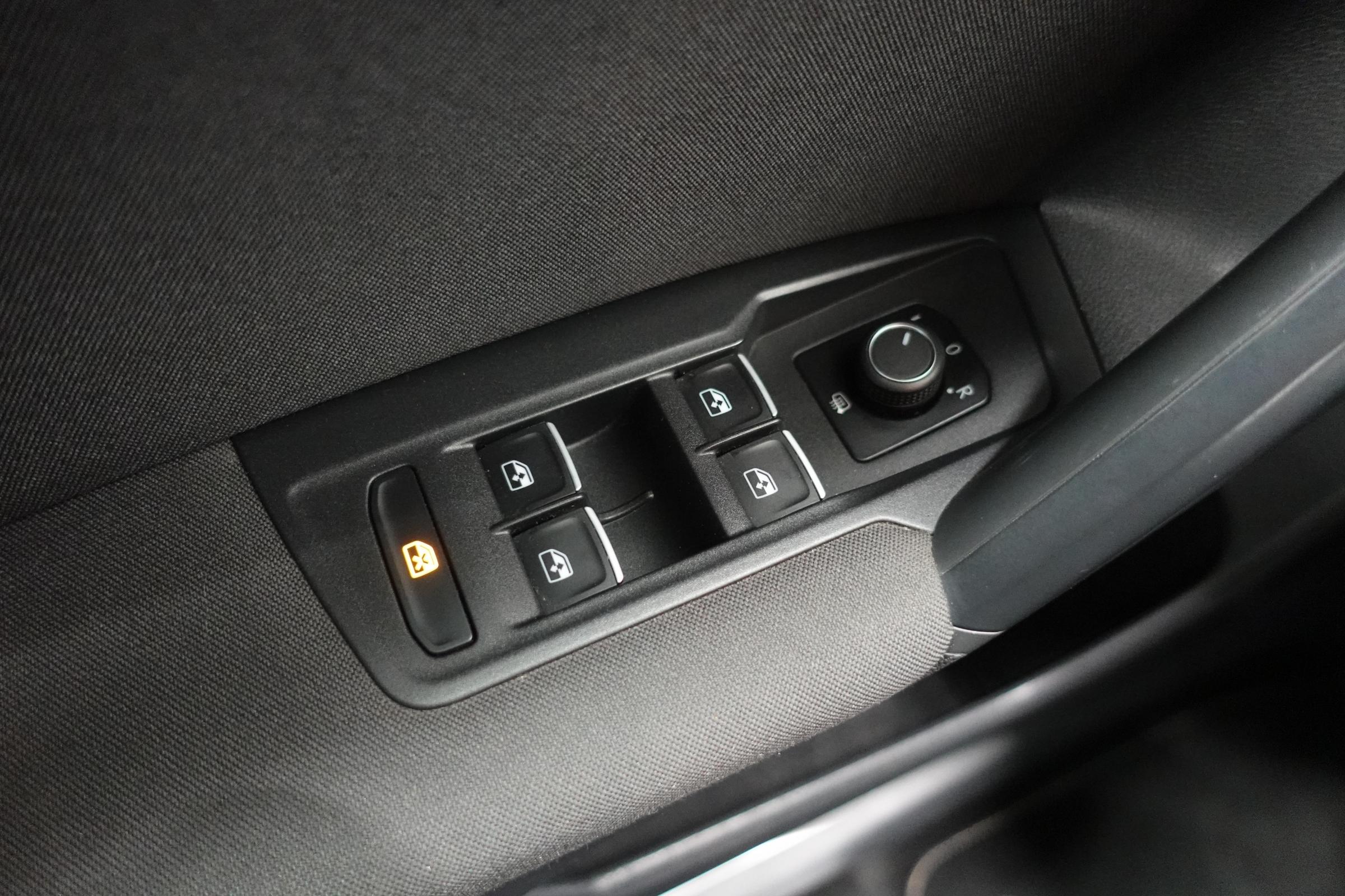 Volkswagen Tiguan, 2018 - pohled č. 14