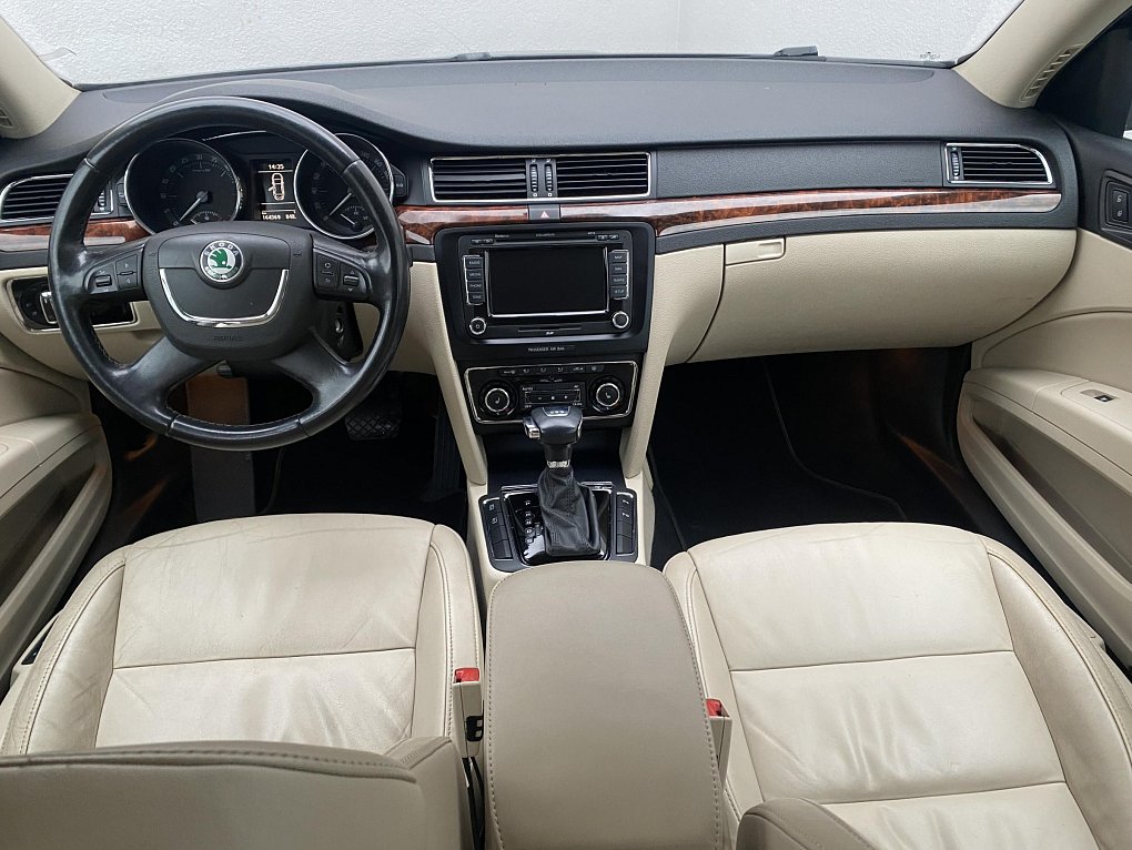 Škoda Superb II 2.0 TDi Elegance
