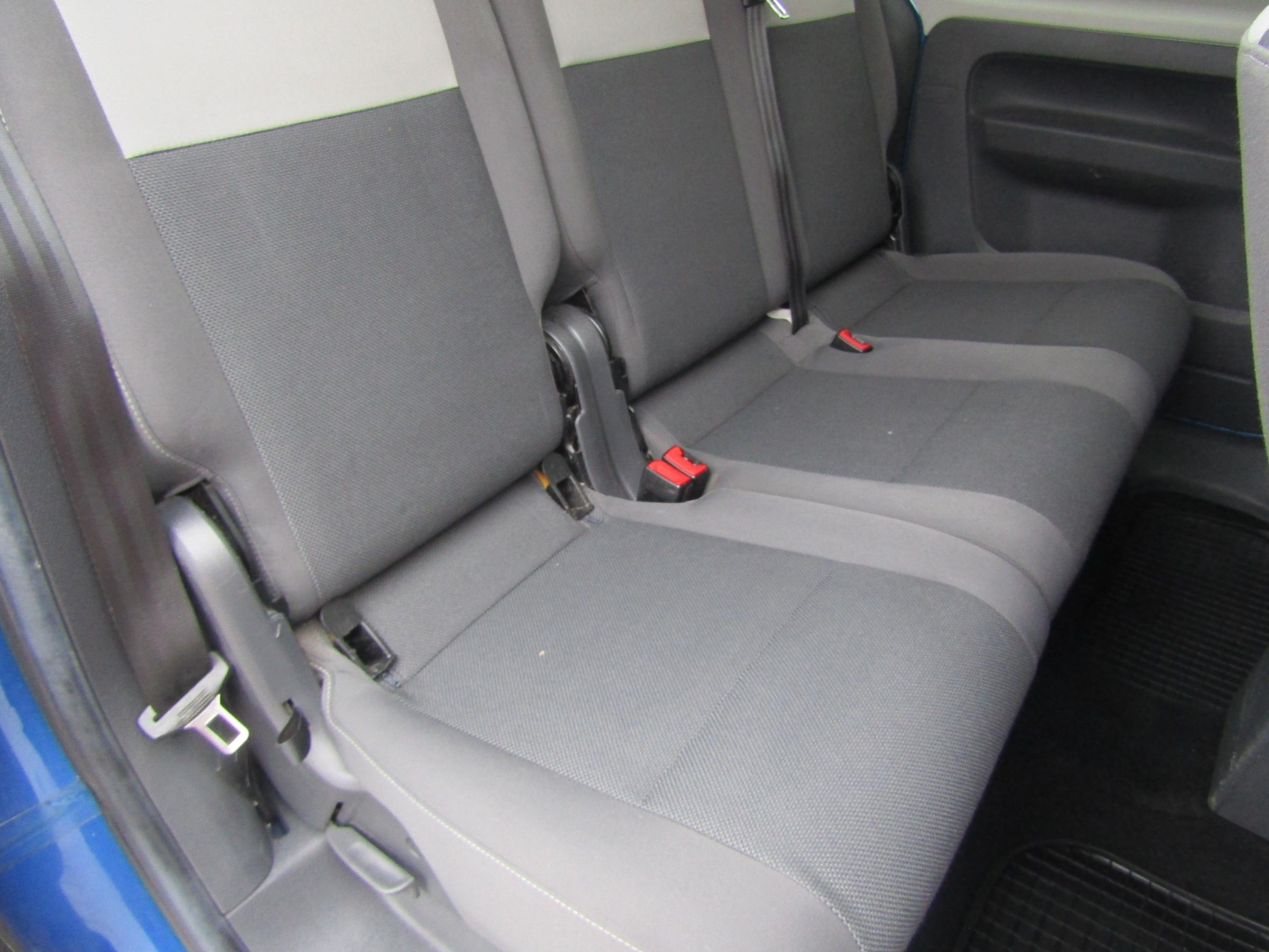 Volkswagen Caddy, 2012 - pohled č. 12