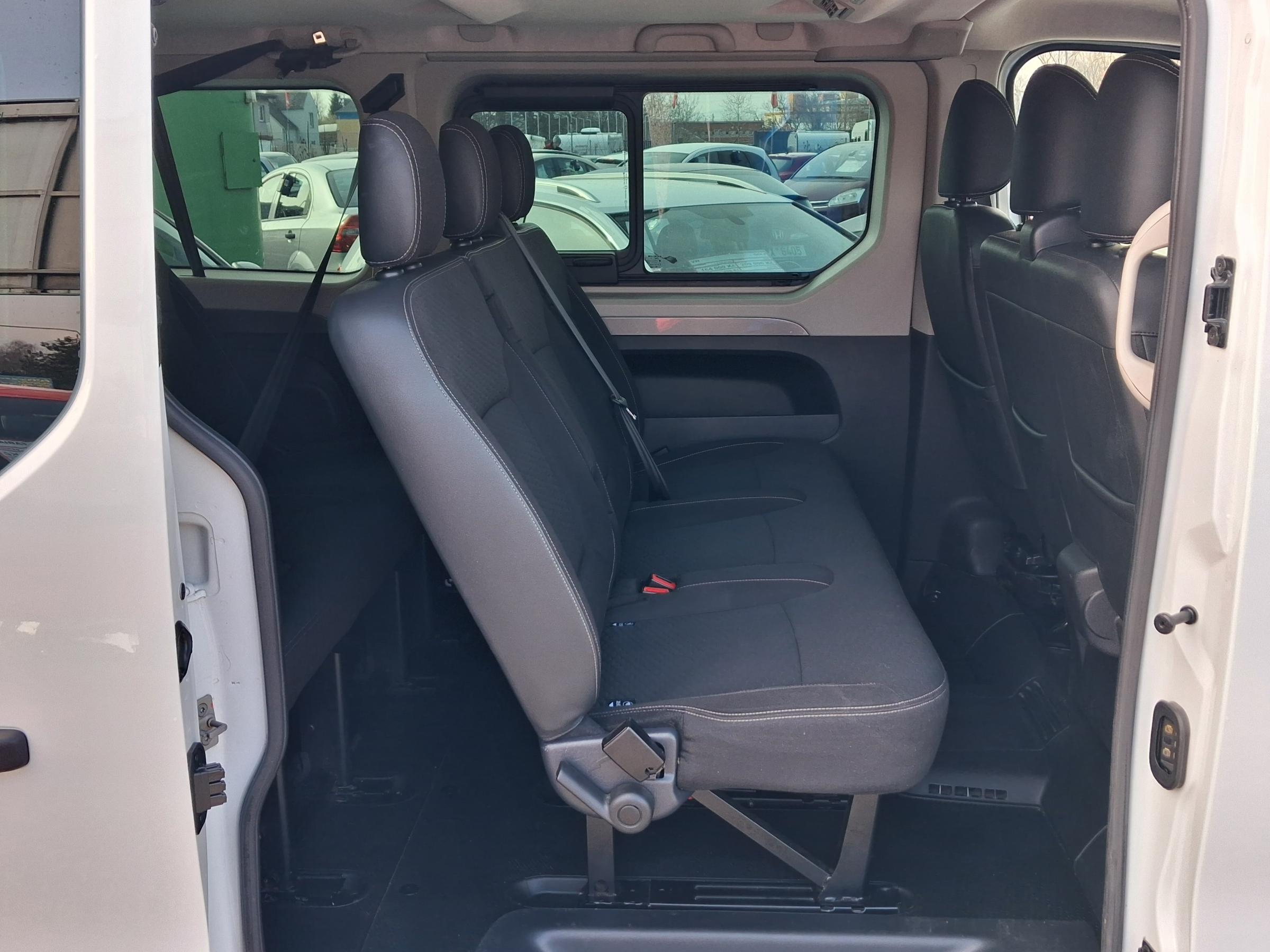 Opel Vivaro, 2019 - pohled č. 11