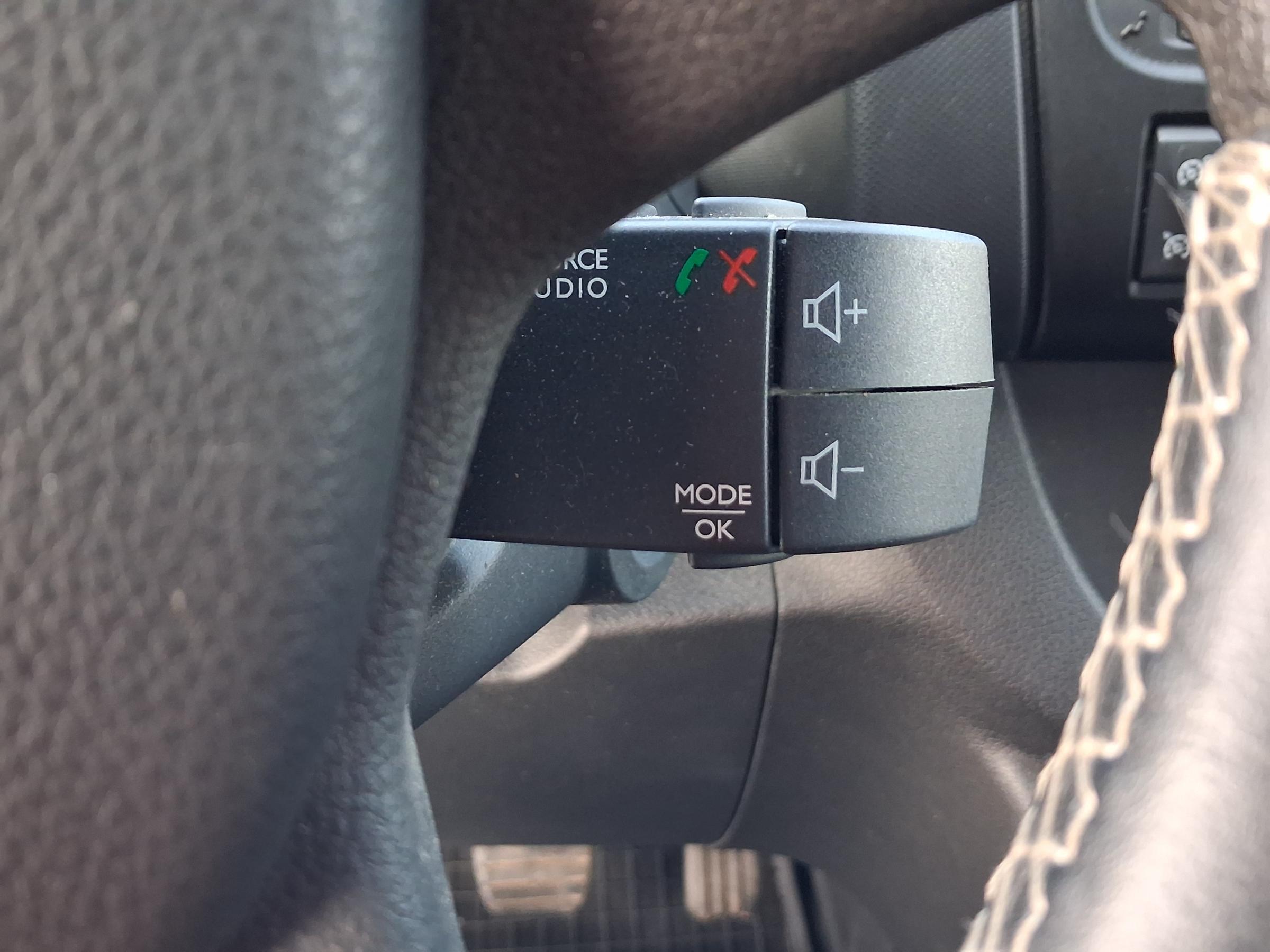 Opel Vivaro, 2019 - pohled č. 14