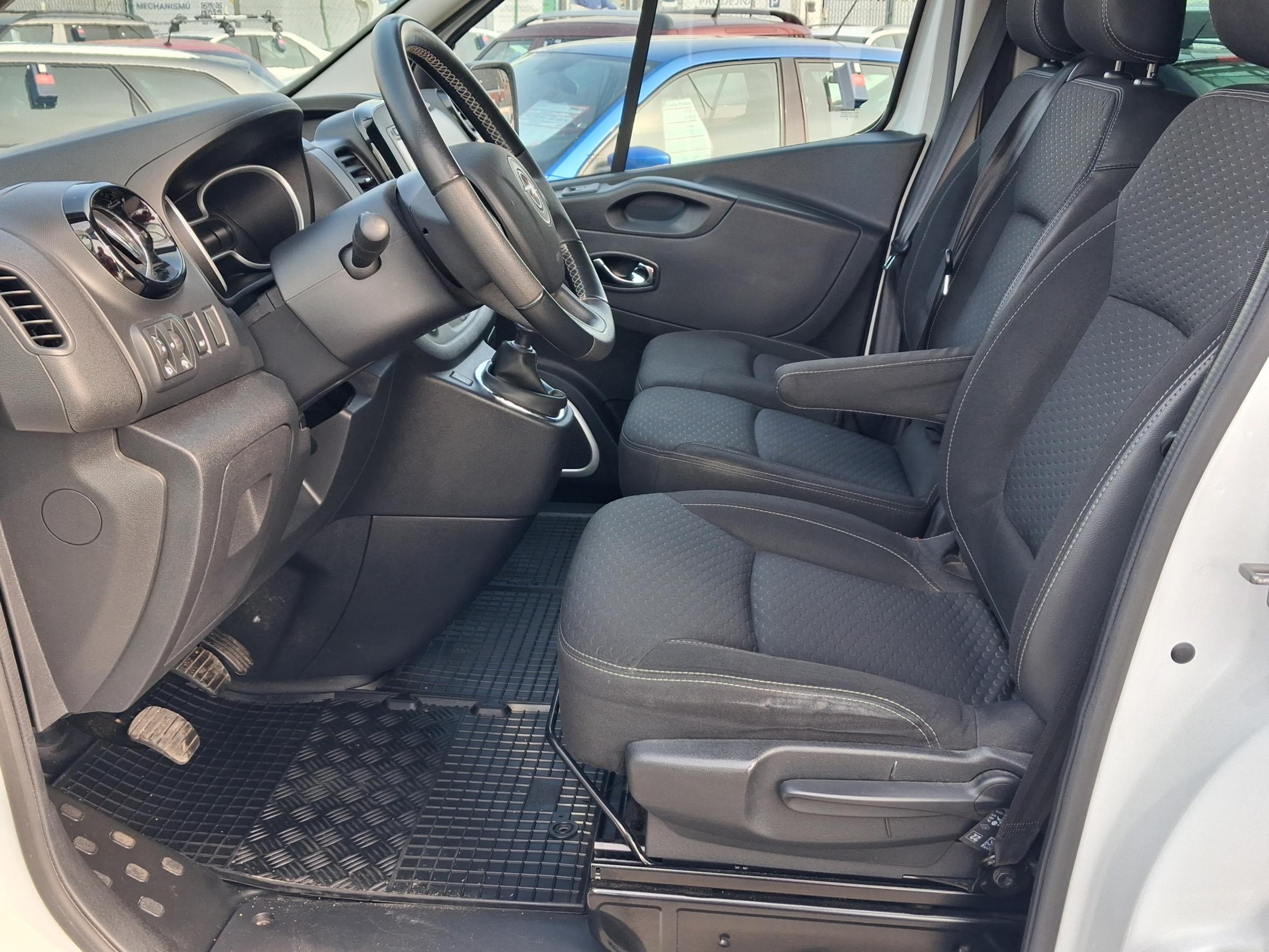 Opel Vivaro, 2019 - pohled č. 9