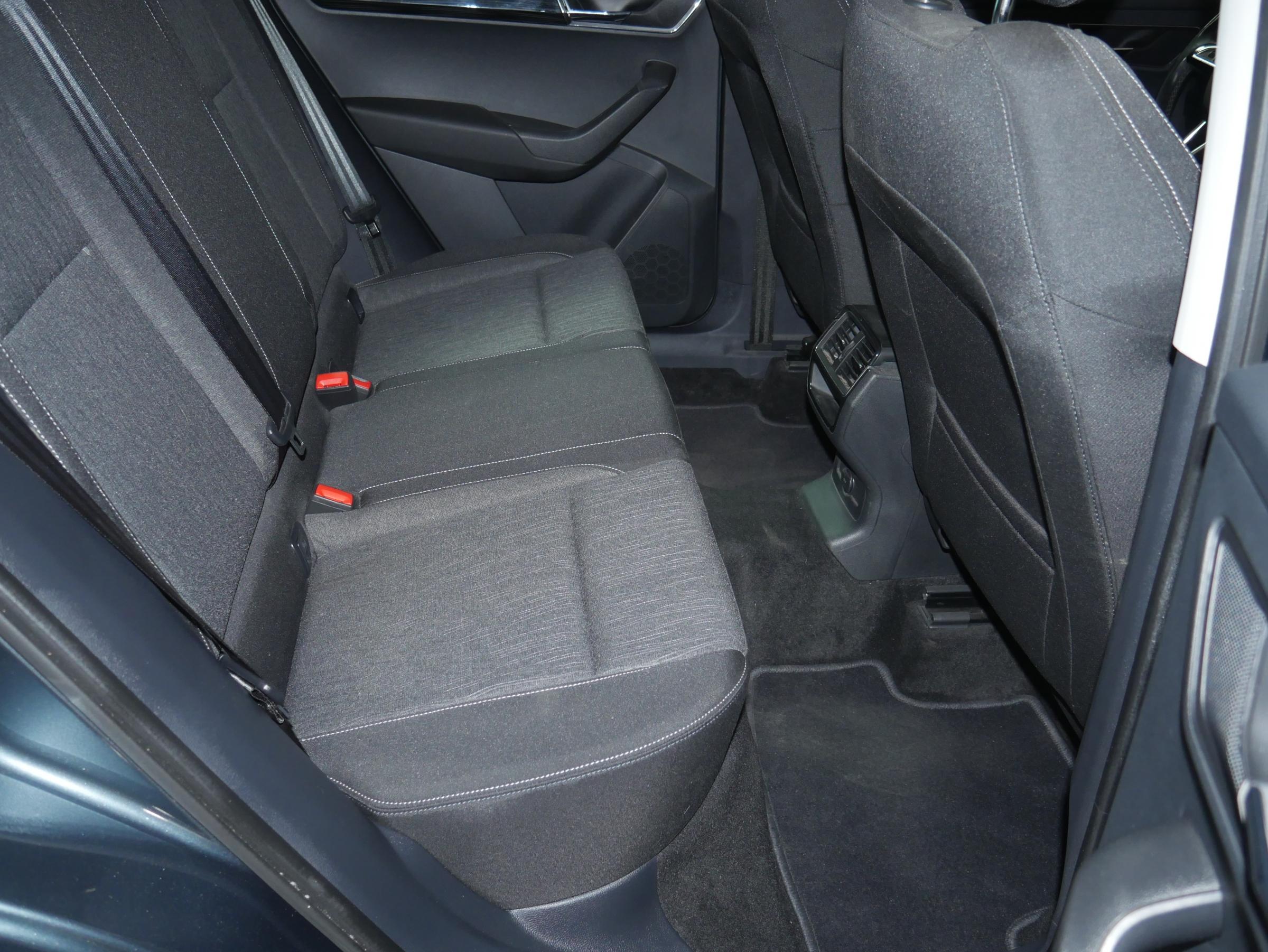 Škoda Karoq, 2018 - pohled č. 11