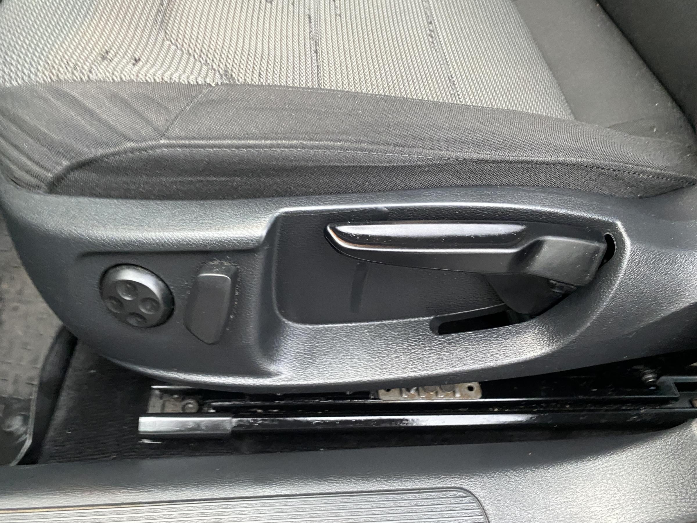 Volkswagen Passat, 2013 - pohled č. 15