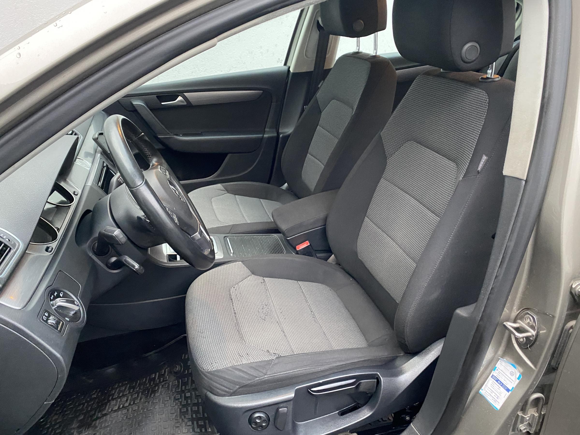 Volkswagen Passat, 2013 - pohled č. 9