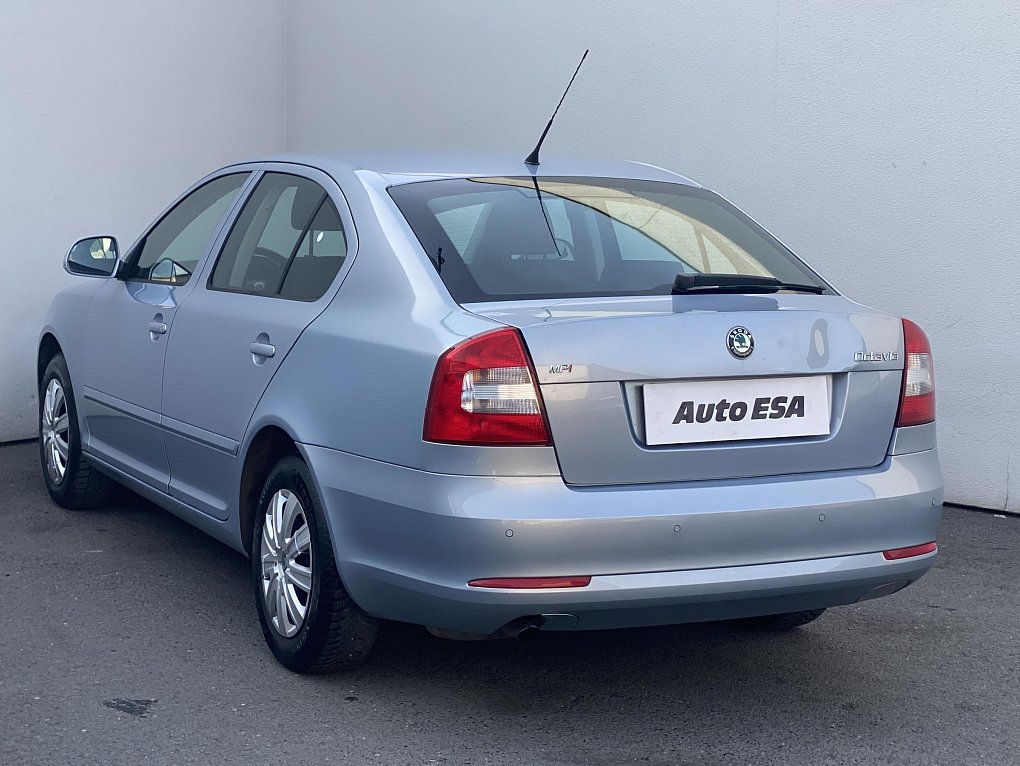 Škoda Octavia II 1.6 MPi Ambiente