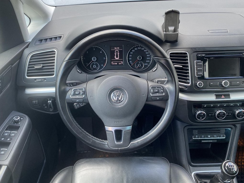 Volkswagen Sharan 2.0 TDi Highline 7míst