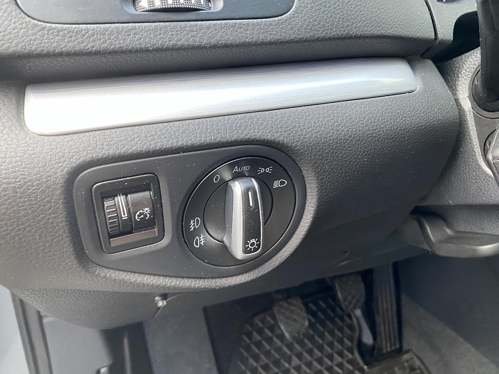 Volkswagen Sharan 2.0 TDi Highline 7míst