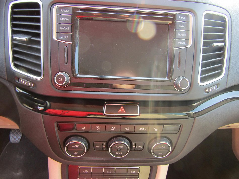 Volkswagen Sharan 2.0TDi 