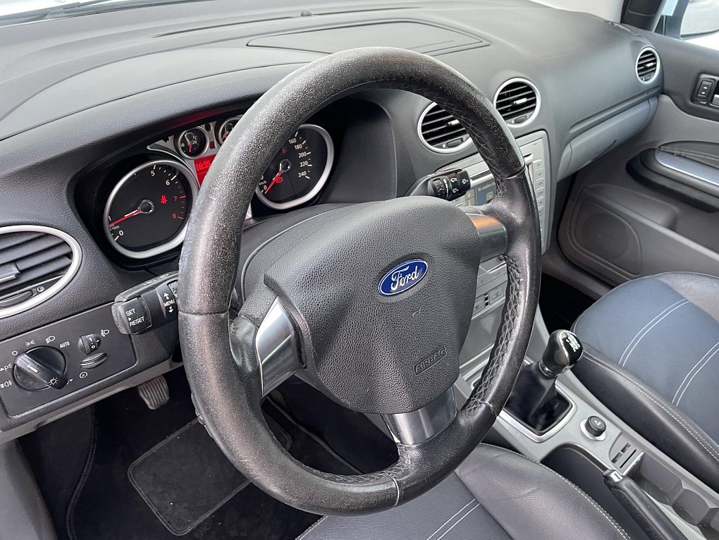 Ford Focus 1.6 16V 