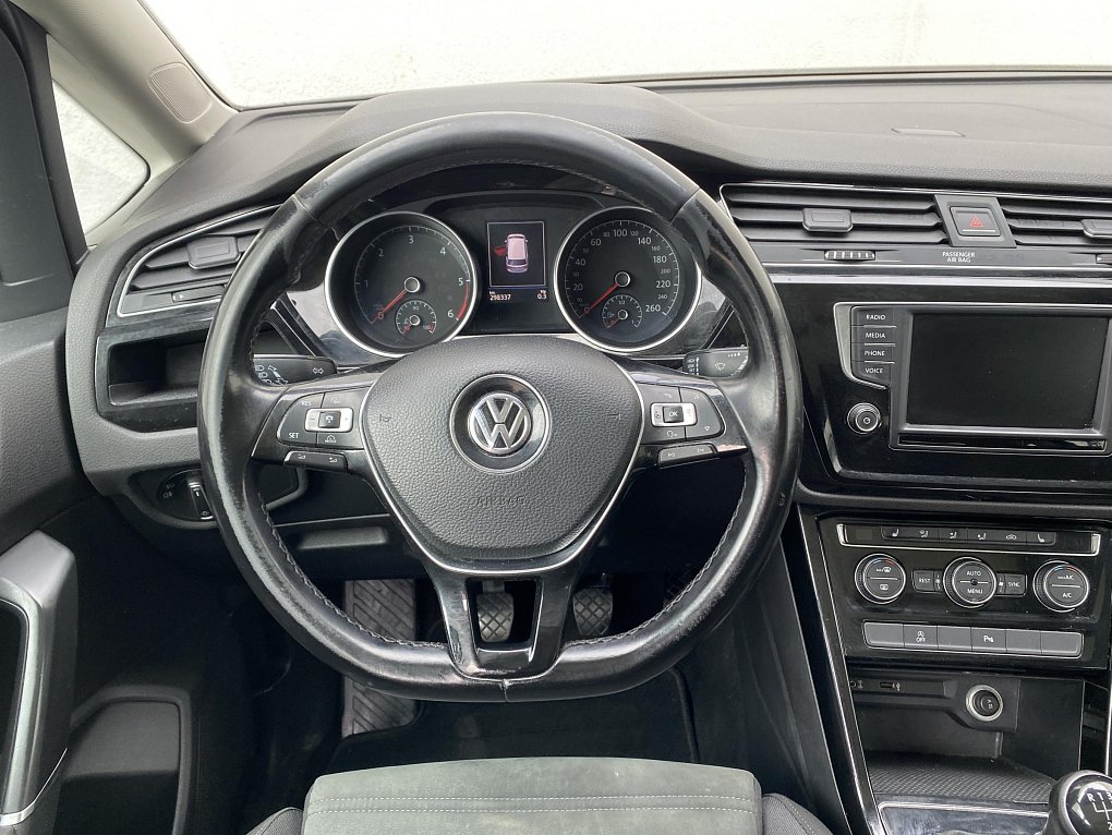 Volkswagen Touran 2.0 TDi 