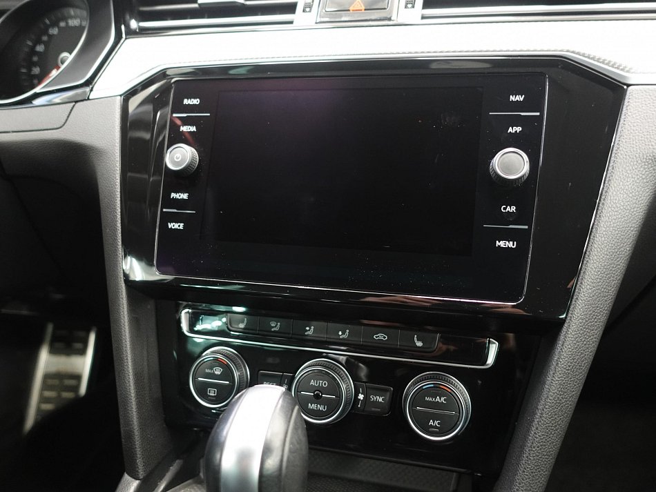 Volkswagen Passat 2.0 TSI 