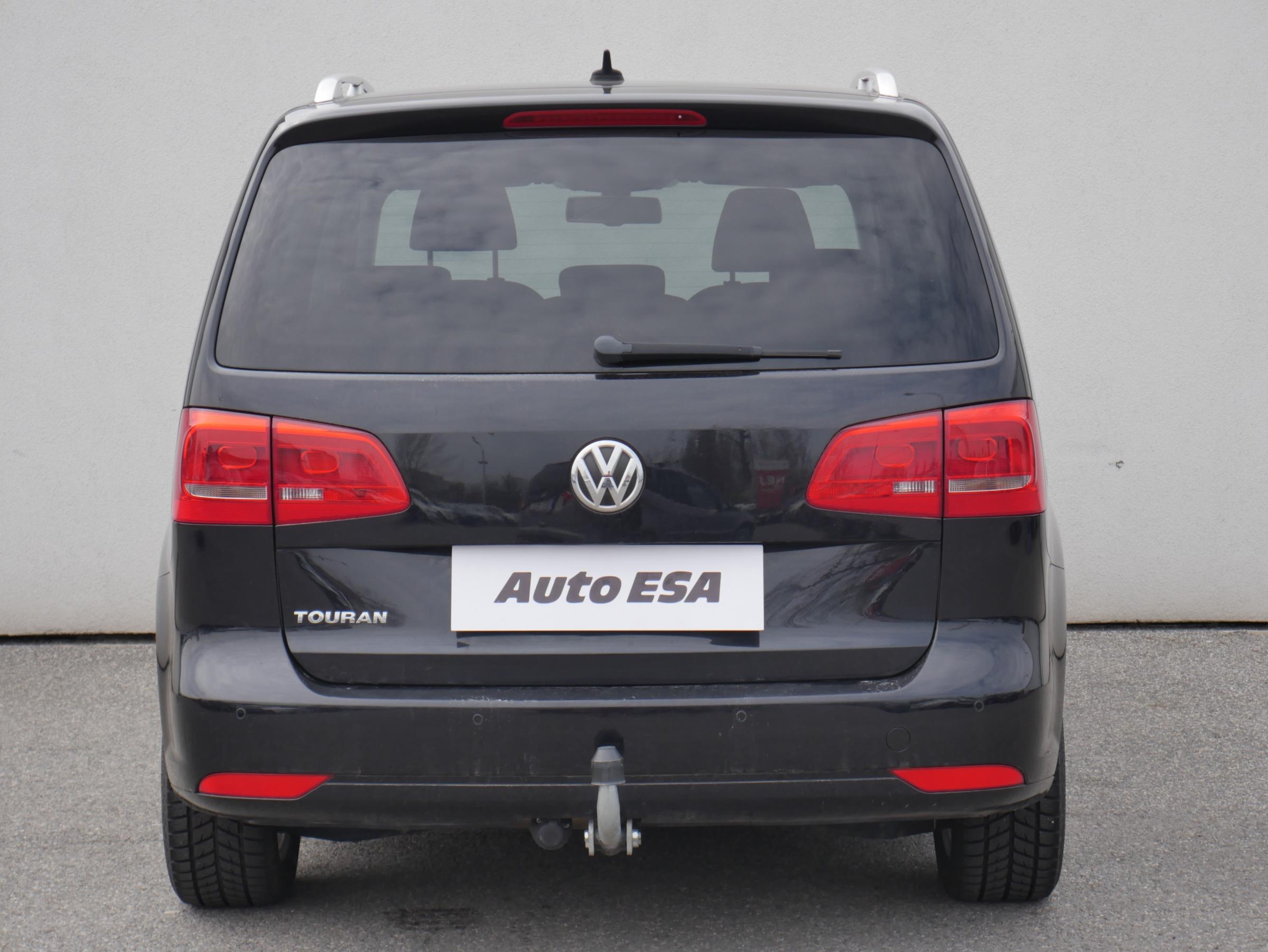 Volkswagen Touran, 2012 - pohled č. 5