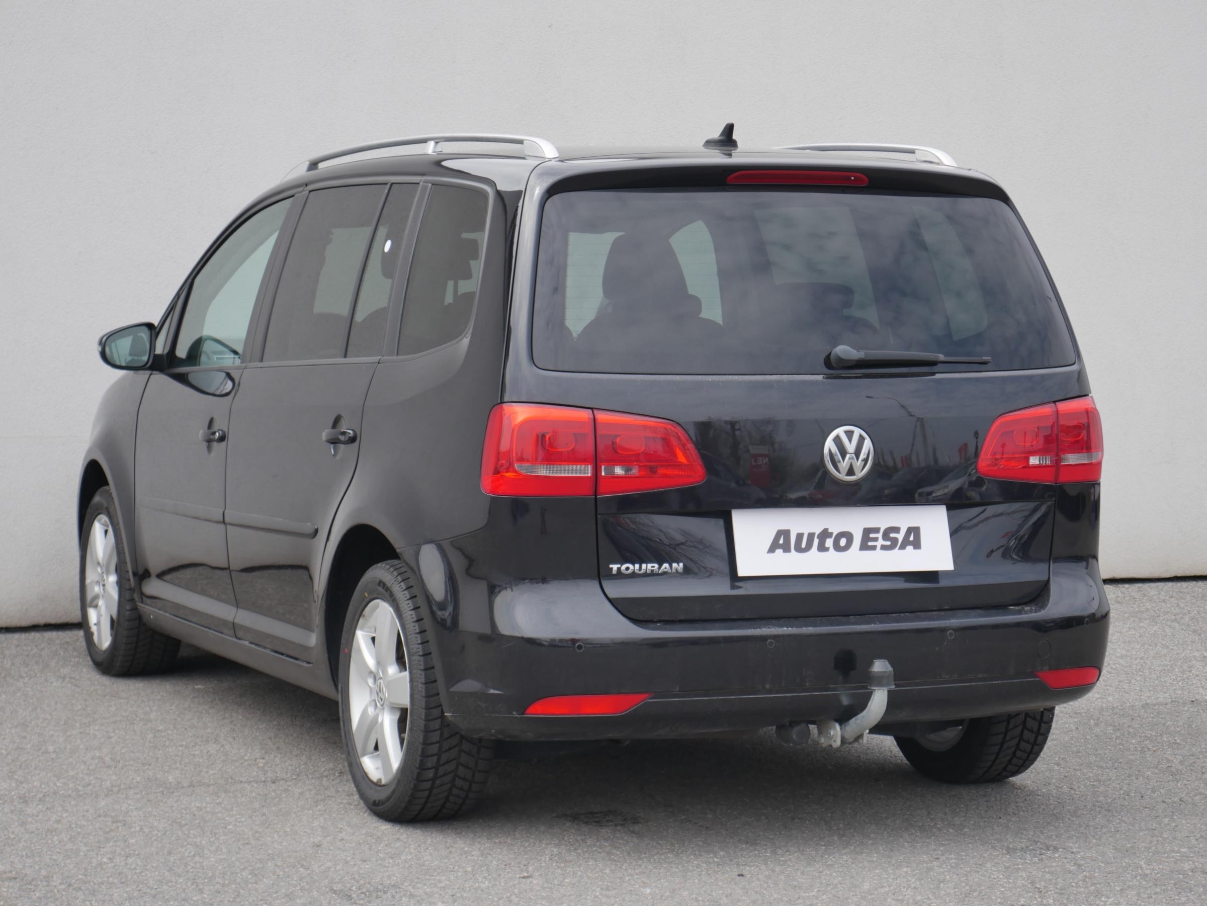 Volkswagen Touran, 2012 - pohled č. 6
