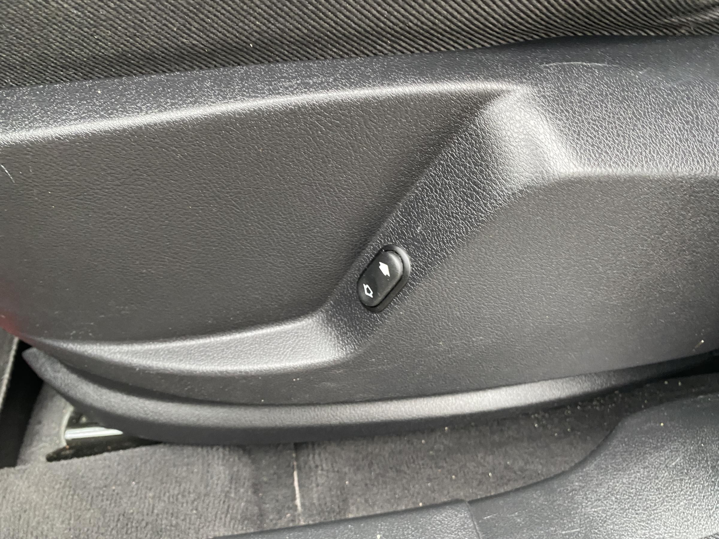 Ford S-MAX, 2014 - pohled č. 14