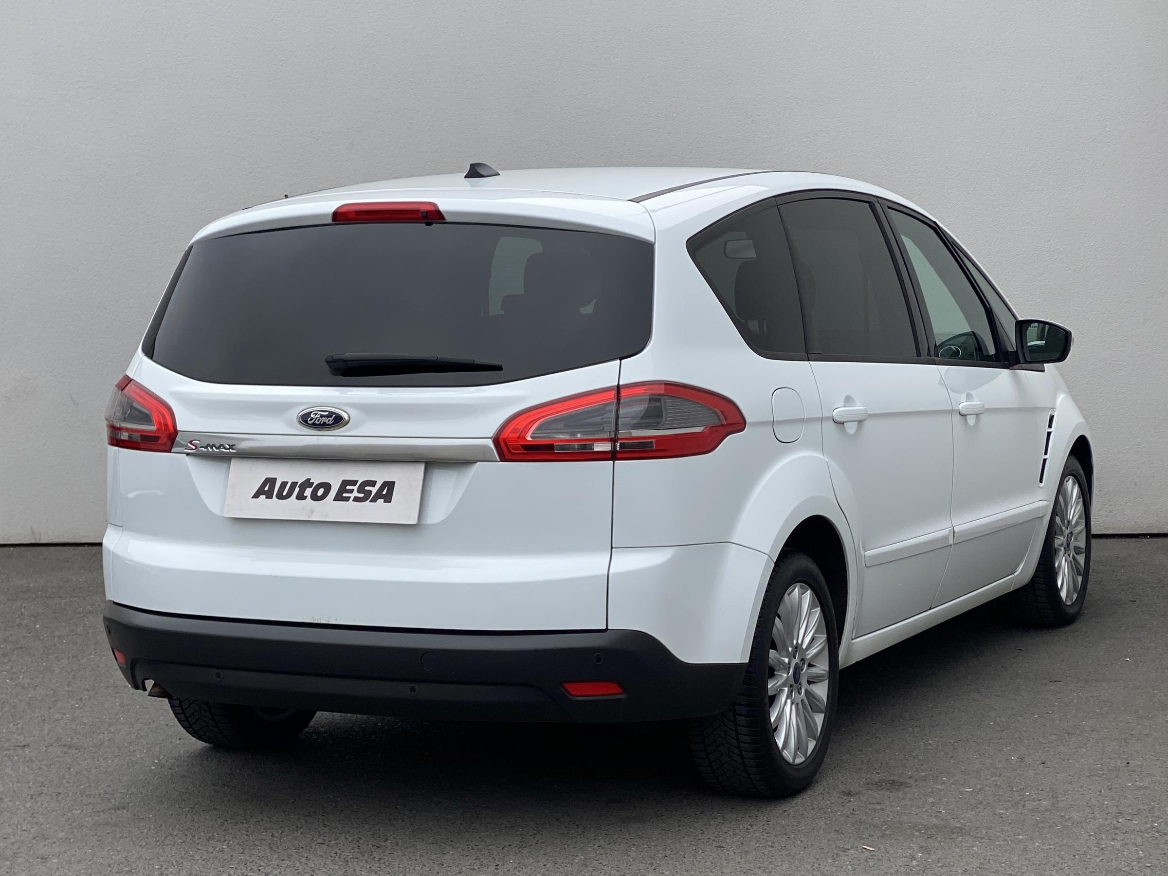 Ford S-MAX, 2014 - pohled č. 4
