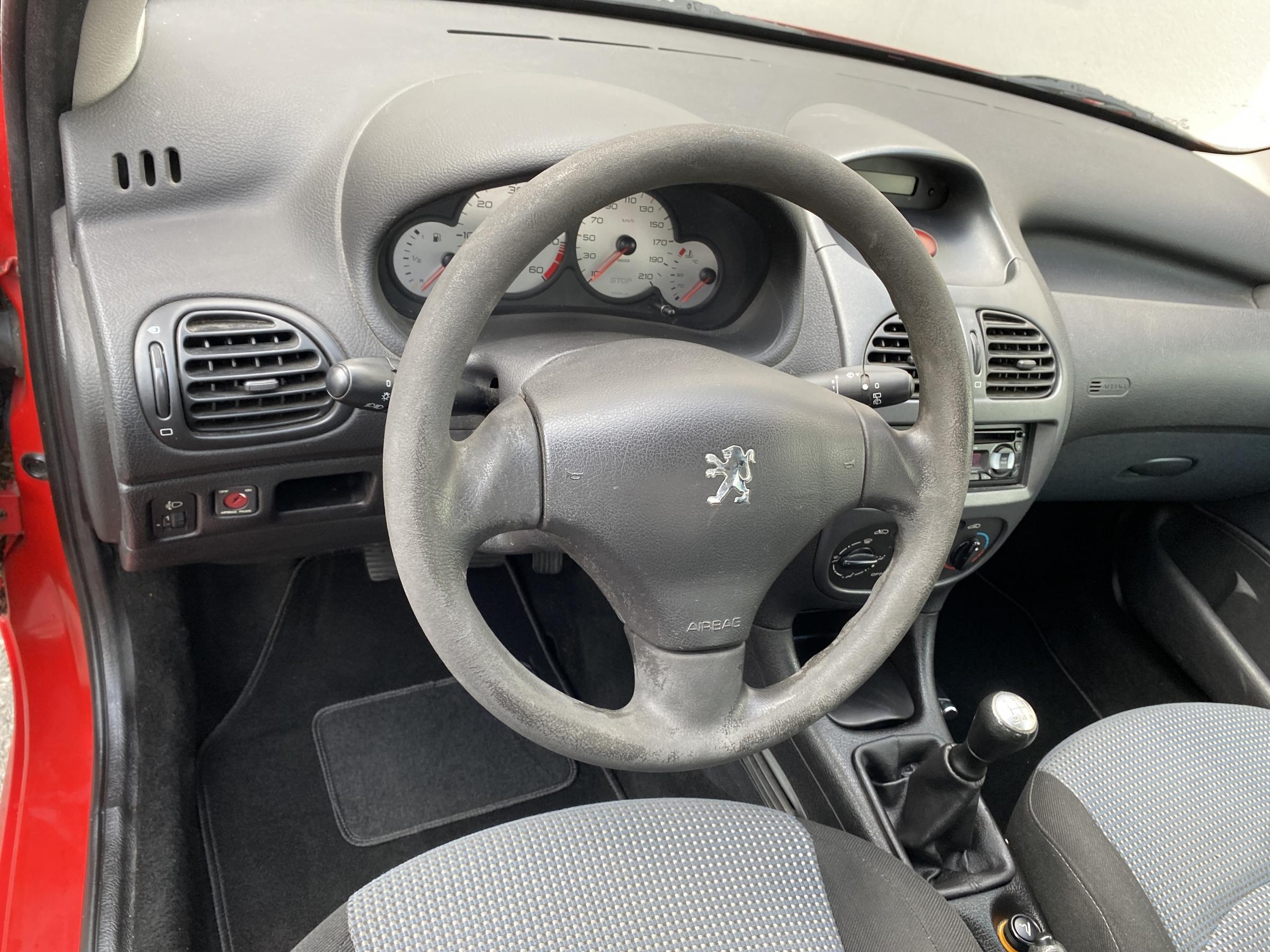 Peugeot 206, 2003 - pohled č. 11