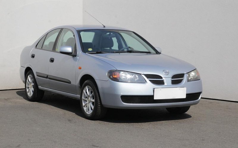 Nissan Almera 1.5 16V 