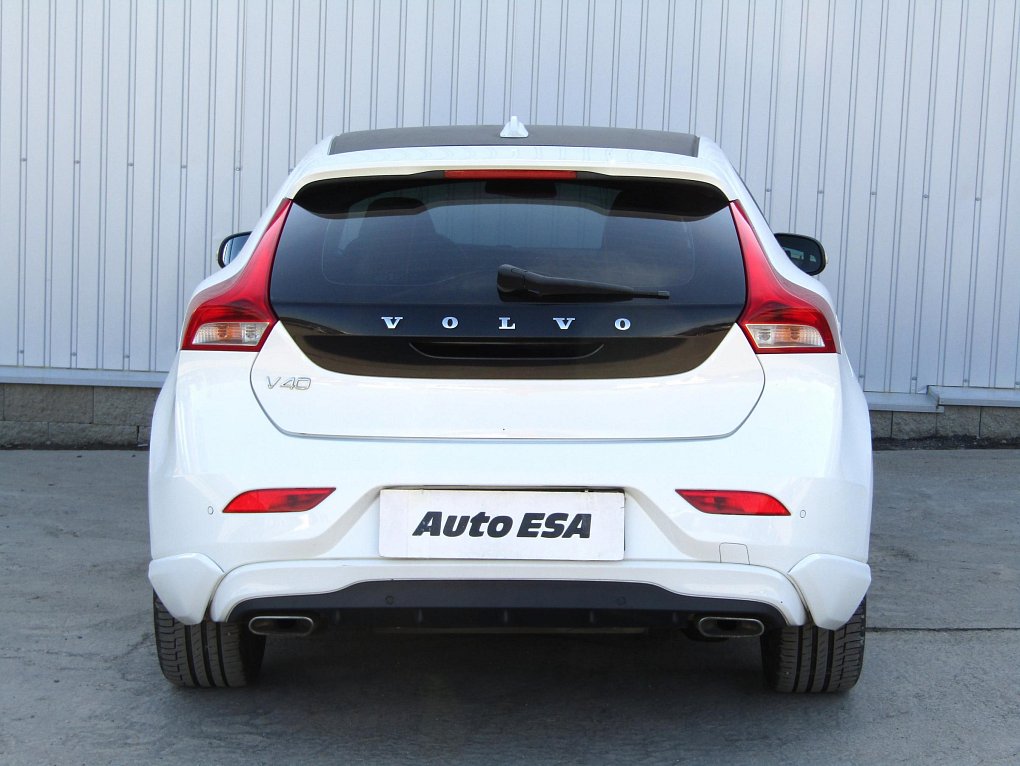 Volvo V40 2.0D 