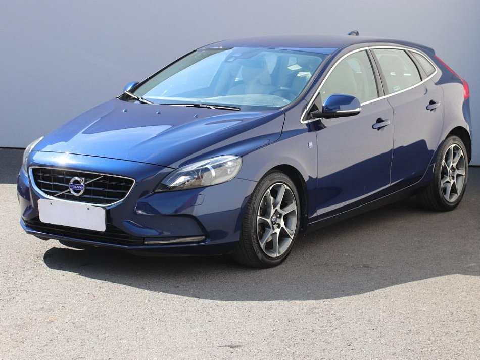 Volvo V40 2.0D 