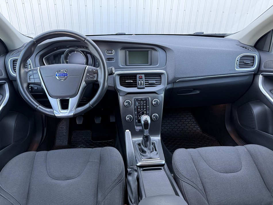 Volvo V40 2.0D 
