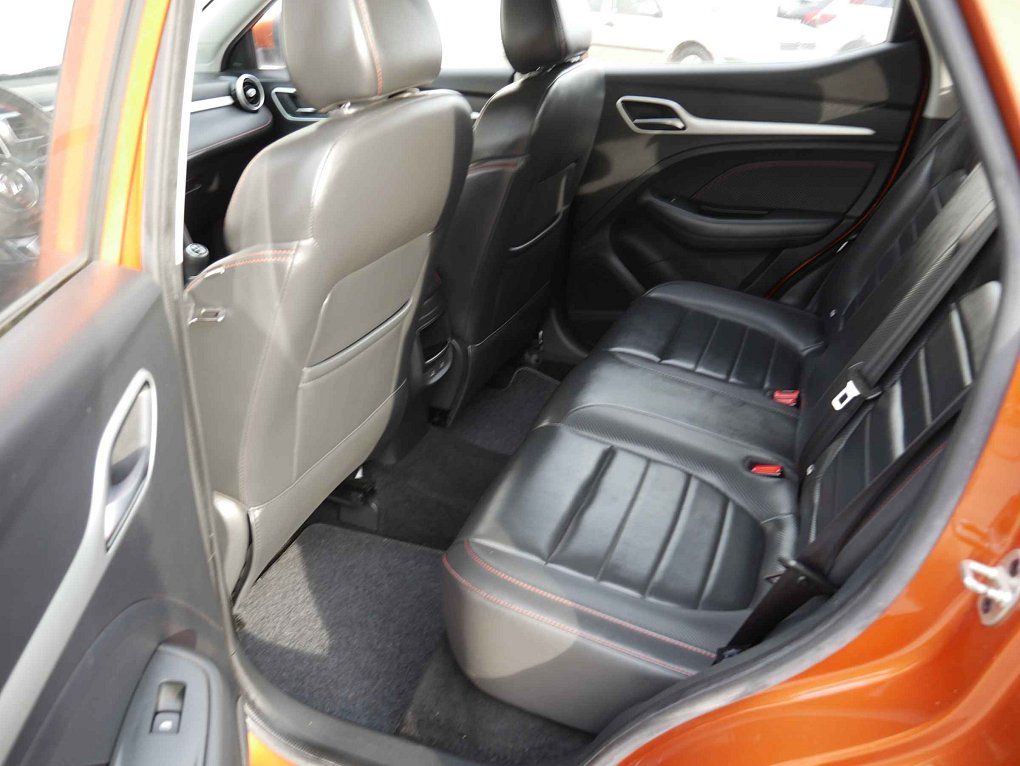 MG ZS 1.5 DVVT Luxury