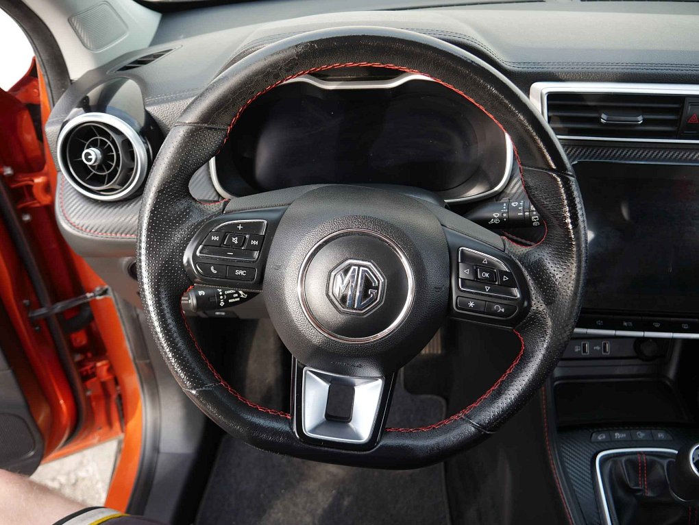 MG ZS 1.5 DVVT Luxury